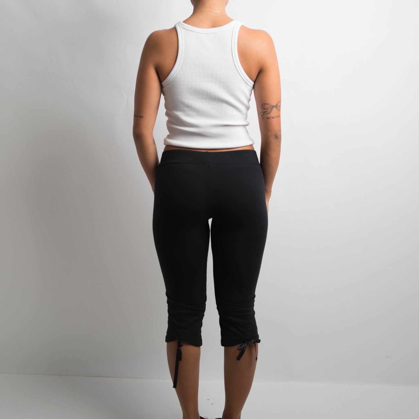 BLACK CROP TIGHTS