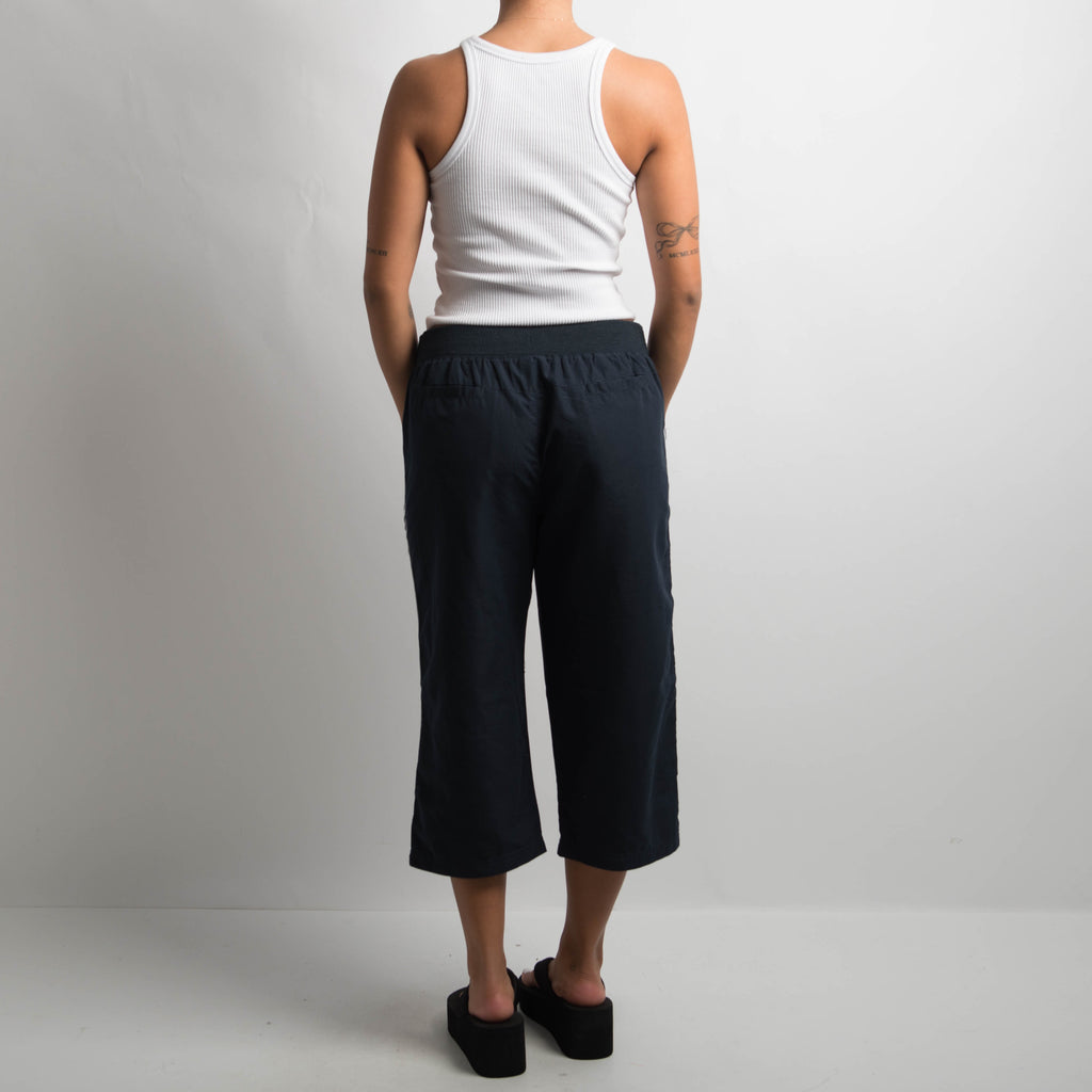 NAVY CROP PANTS