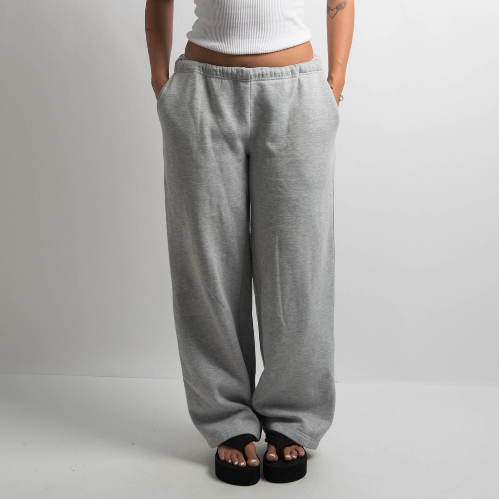CLASSIC GREY SWEATPANTS