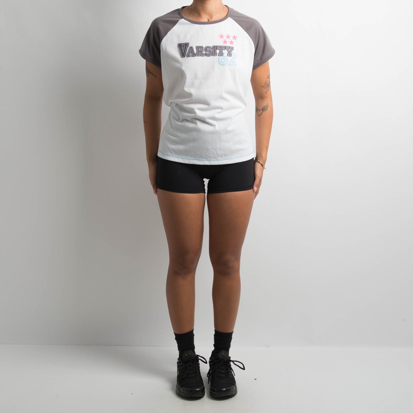 VARSITY RAGLAN TEE
