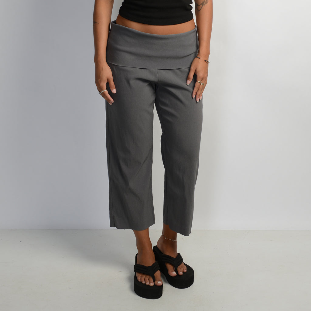GREY FOLD OVER CAPRI PANTS