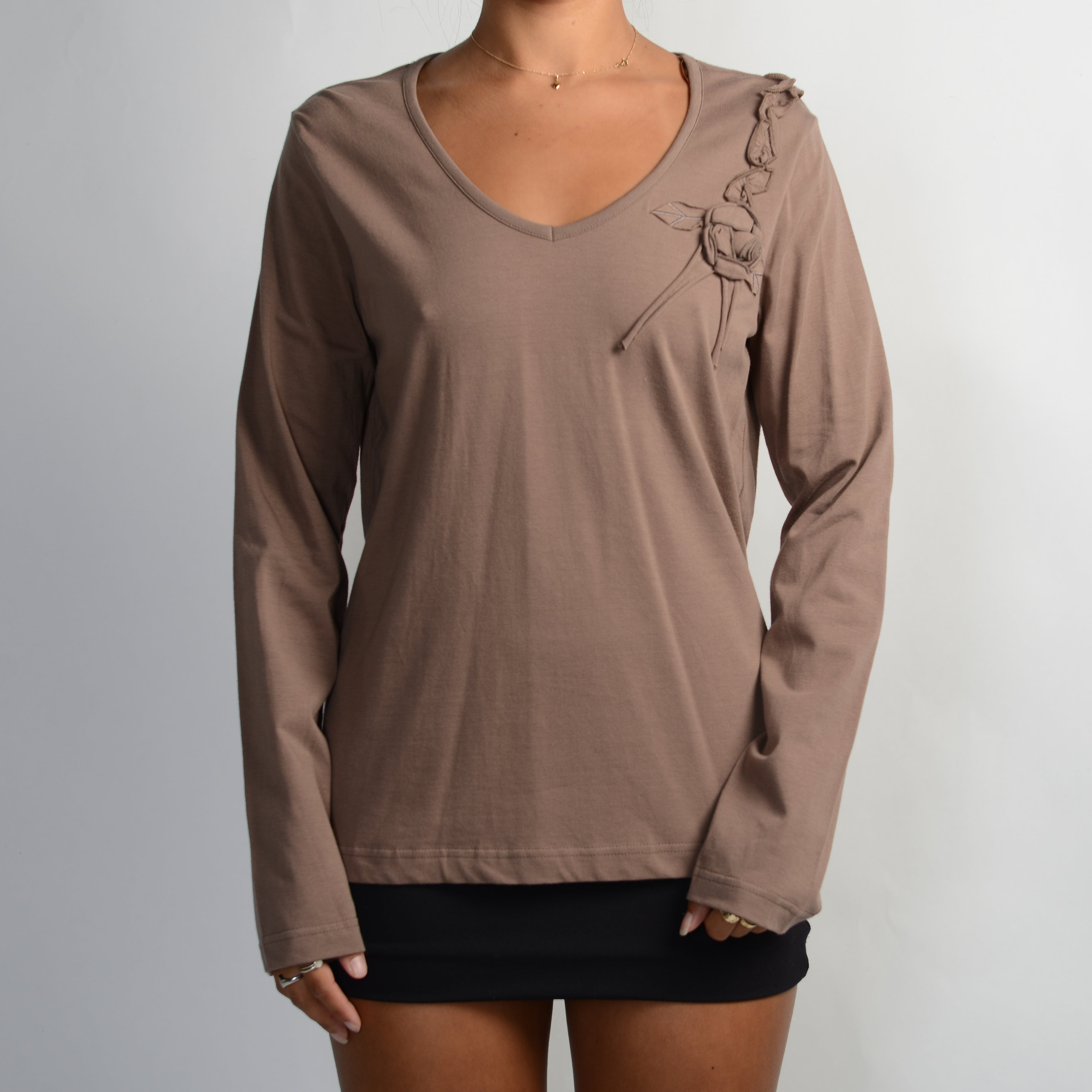 BROWN LONG SLEEVE TOP