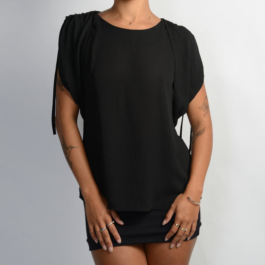 BLACK COLD SHOULDER TOP