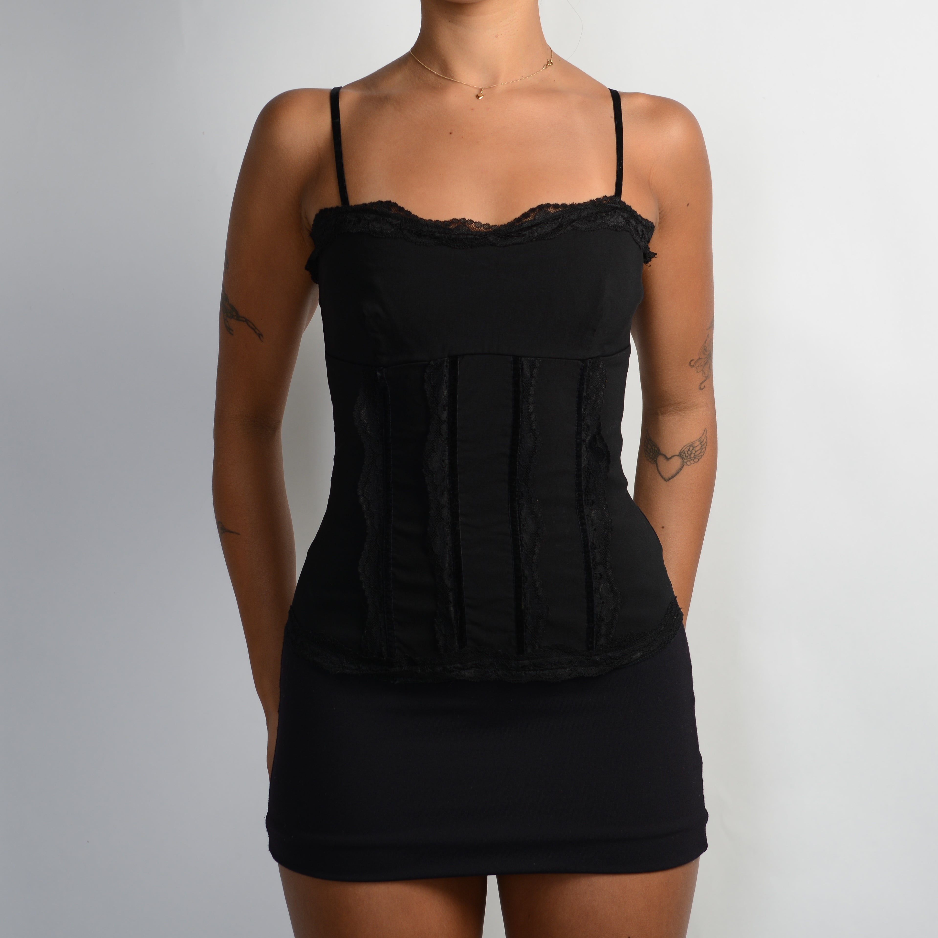 BLACK LACE TRIM CAMISOLE