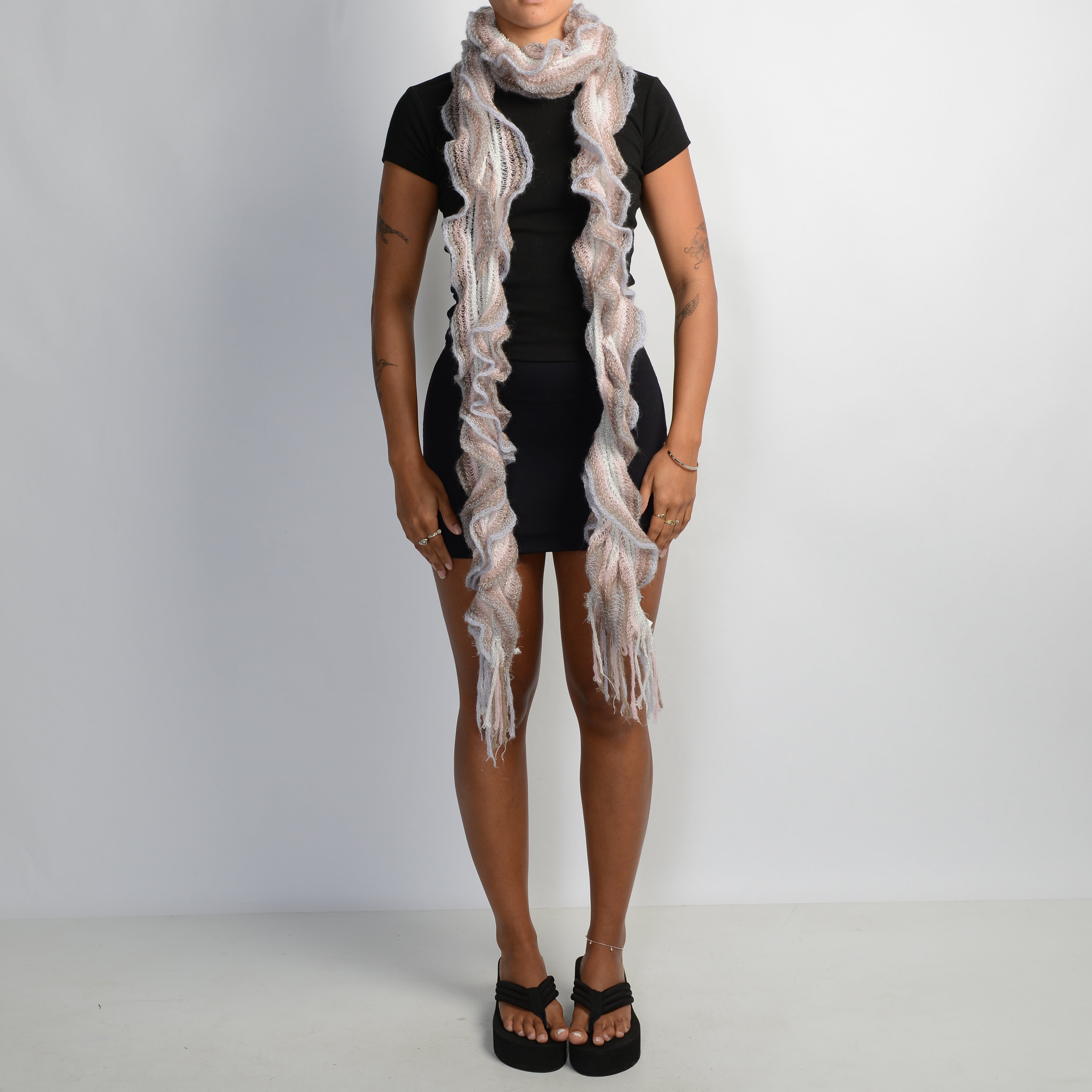 PINK RUFFLE KNIT SCARF