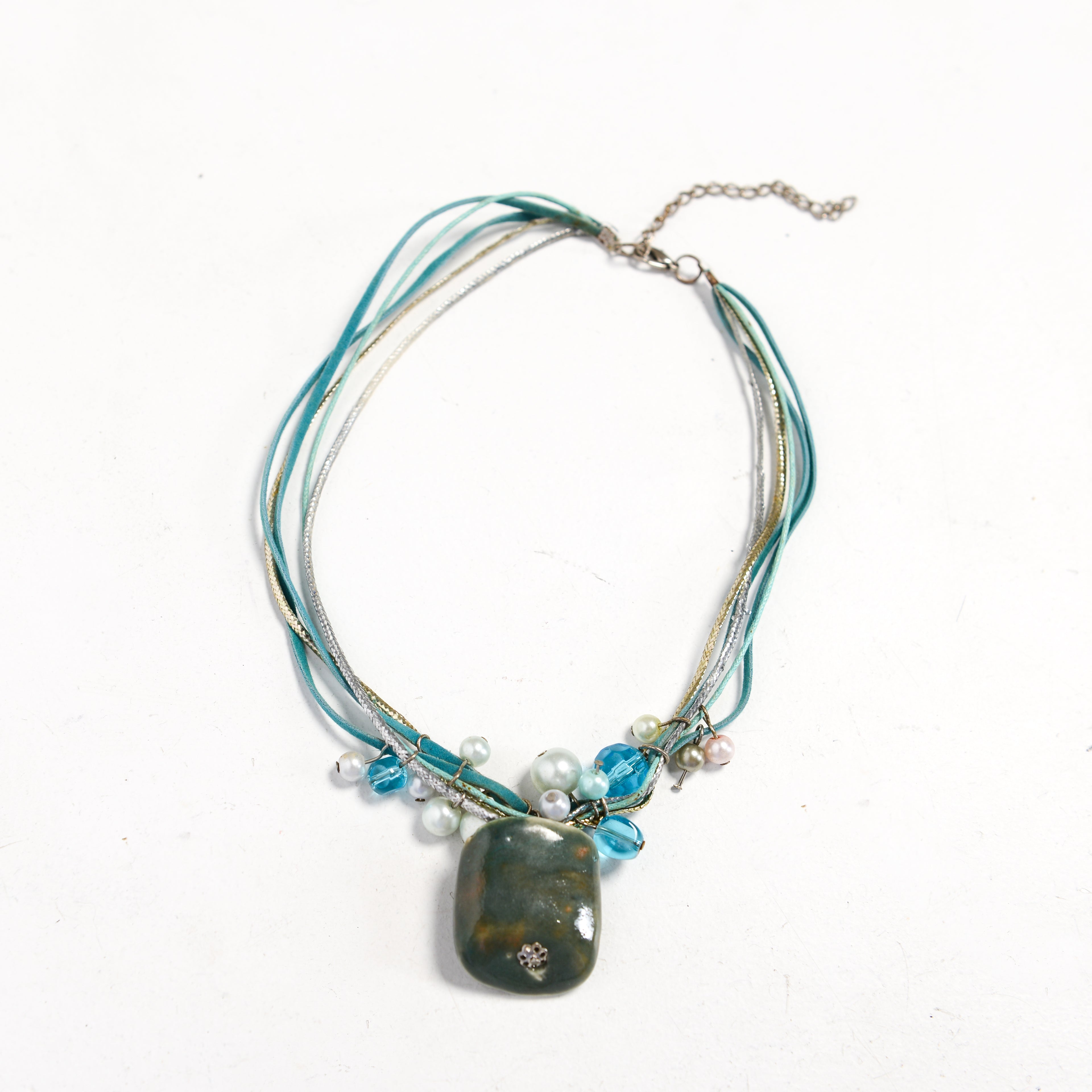 BLUE LAYERED NECKLACE