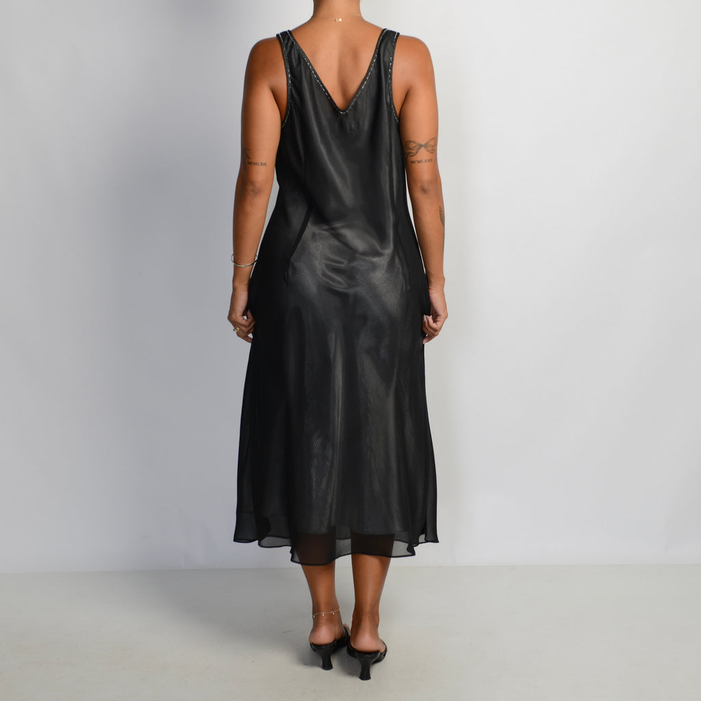 LAYERED V NECK MIDI DRESS