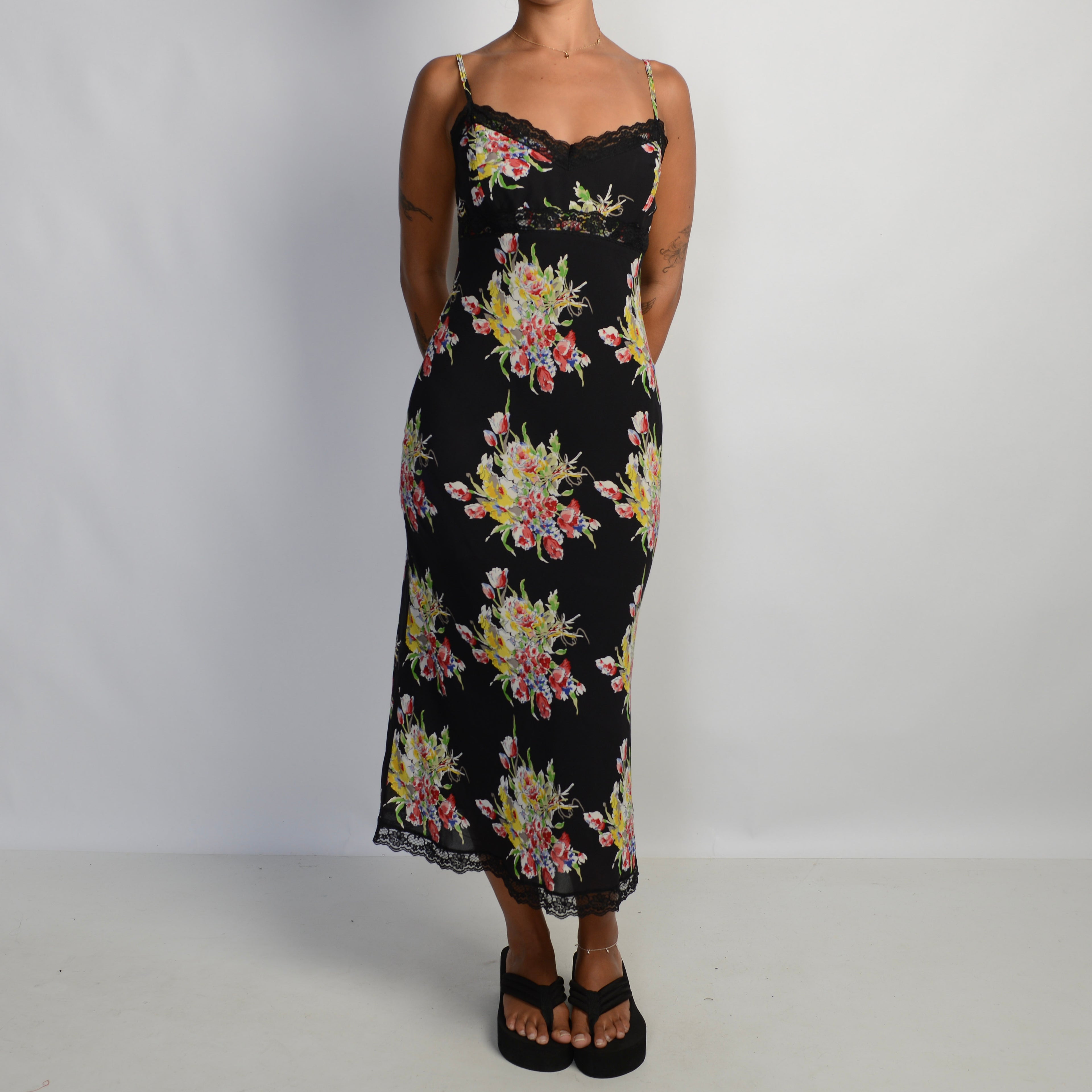 BLACK FLORAL MIDI DRESS
