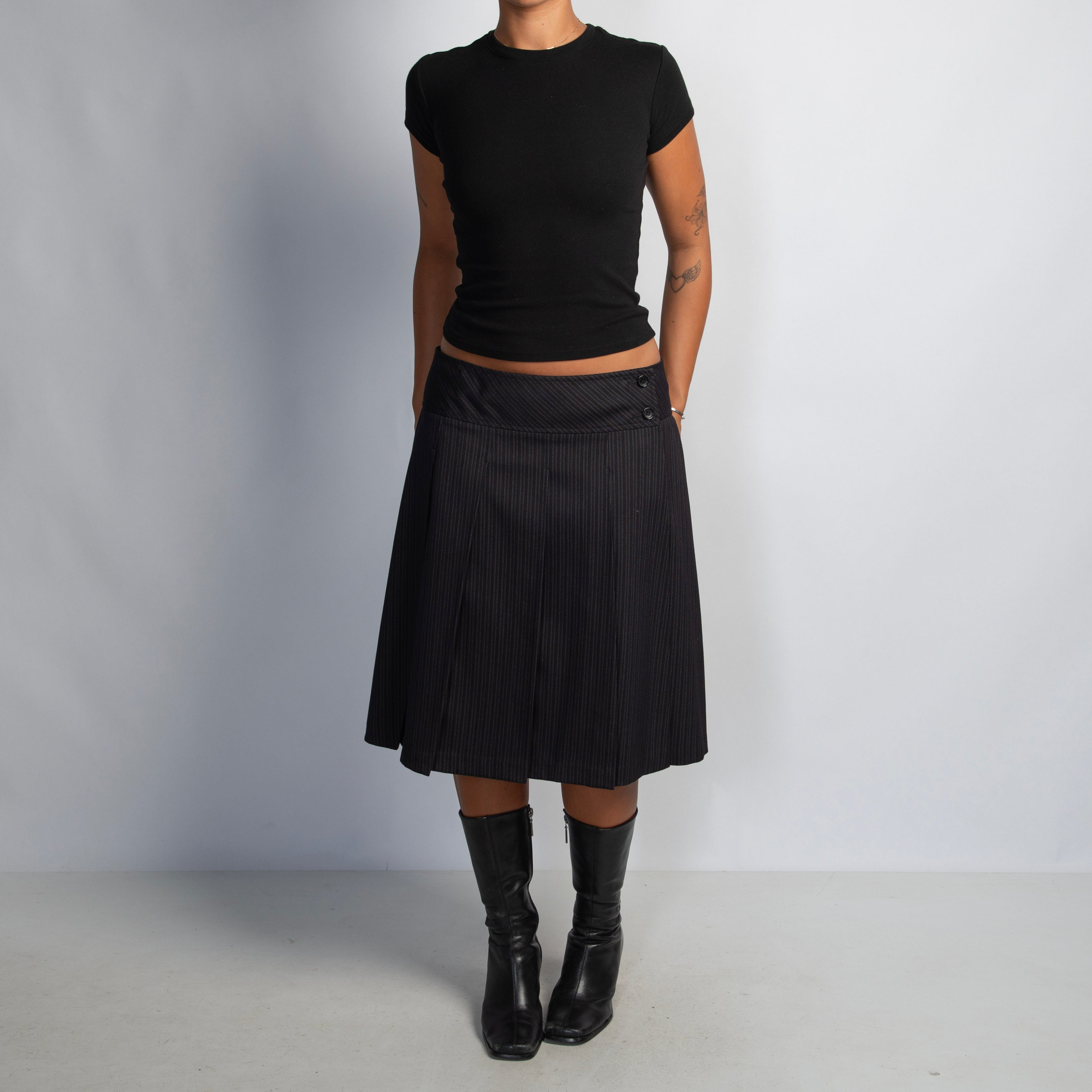PINSTRIPE PLEATED SKIRT