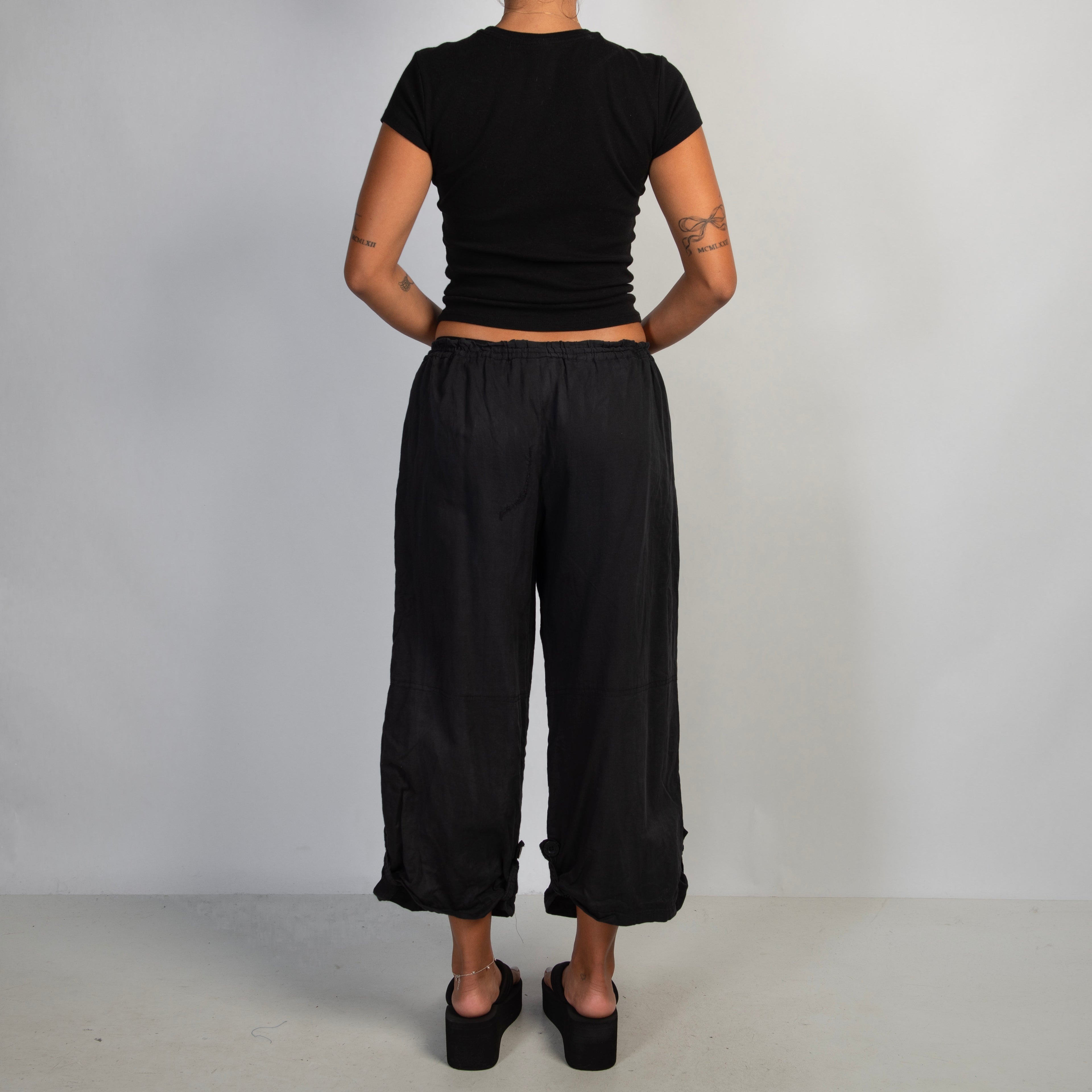 BLACK CROP COTTON PANTS