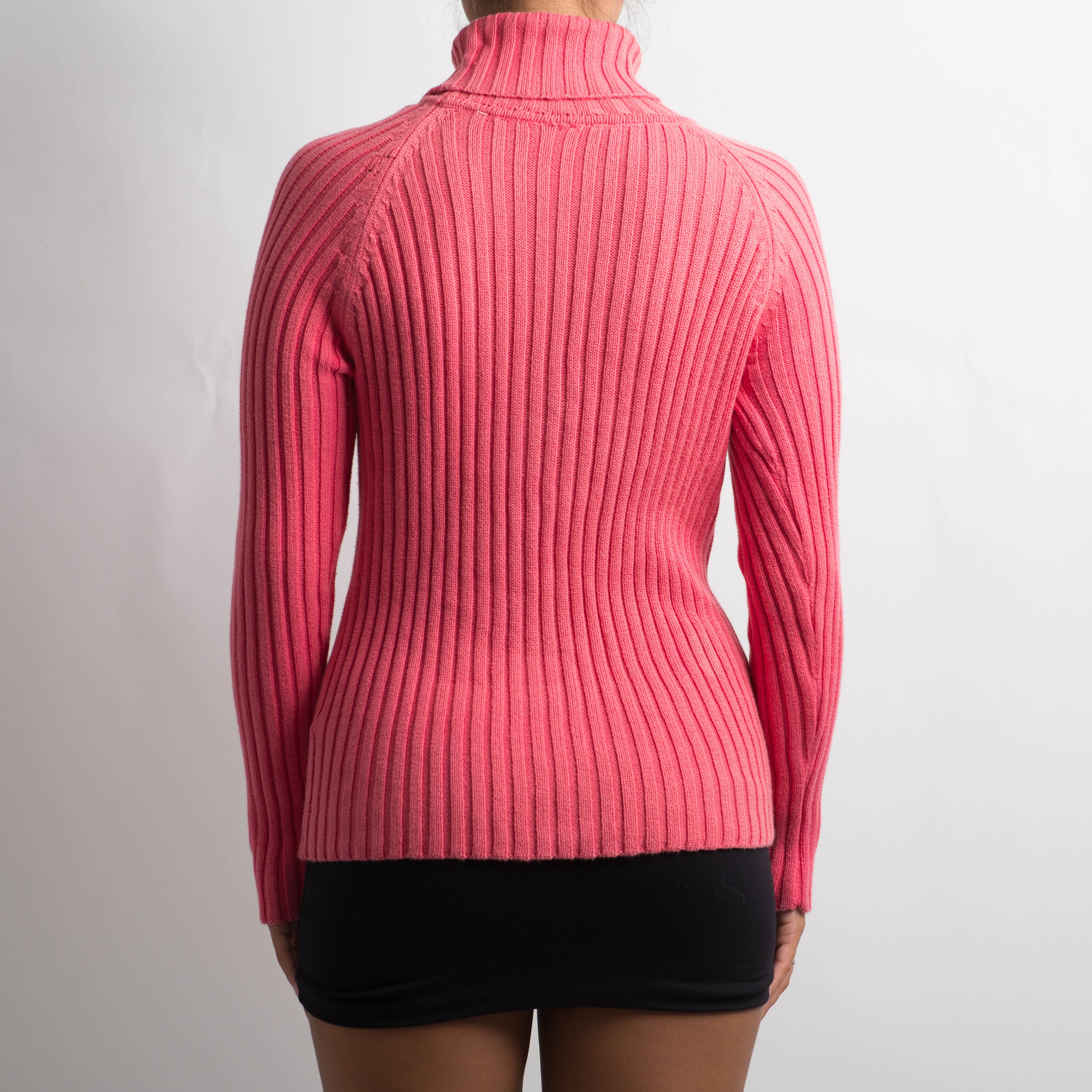 PINK RIBBED TURTLENECK KNIT