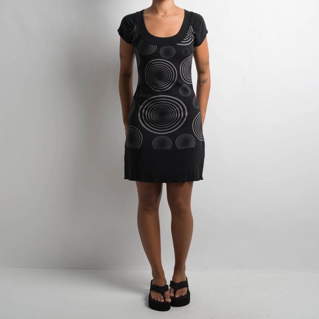 Black Concentric Circle Pattern Dress