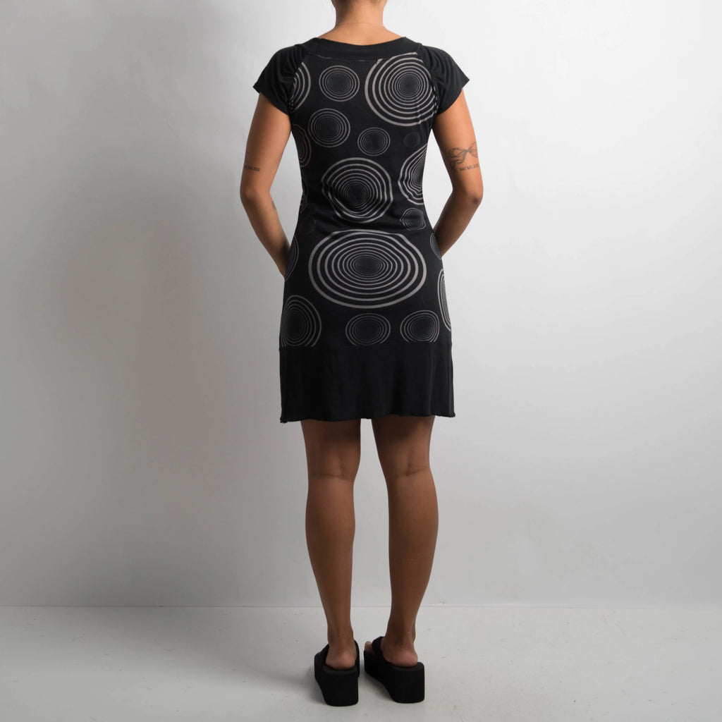 Black Concentric Circle Pattern Dress