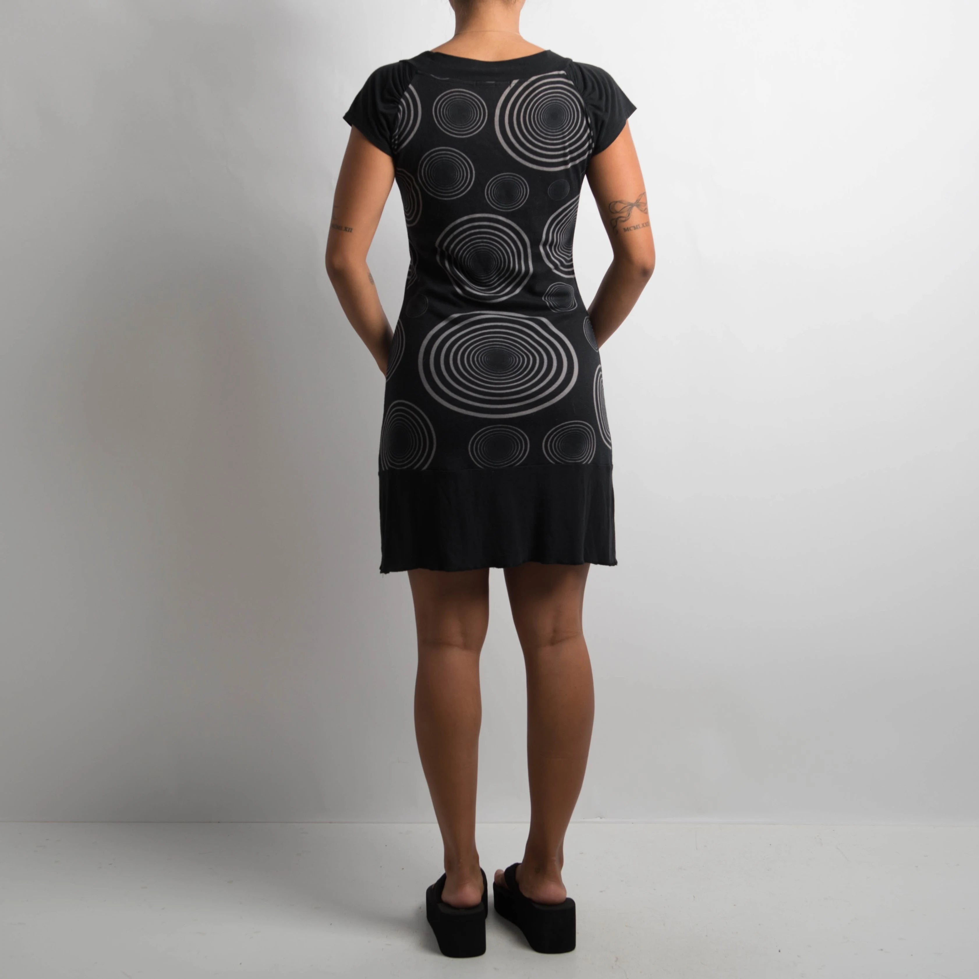 Black Concentric Circle Pattern Dress