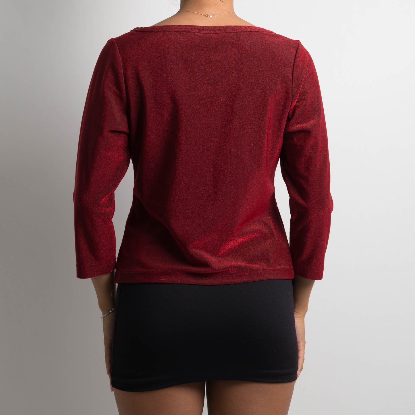 RED SHIMMER 3/4 SLEEVE TOP