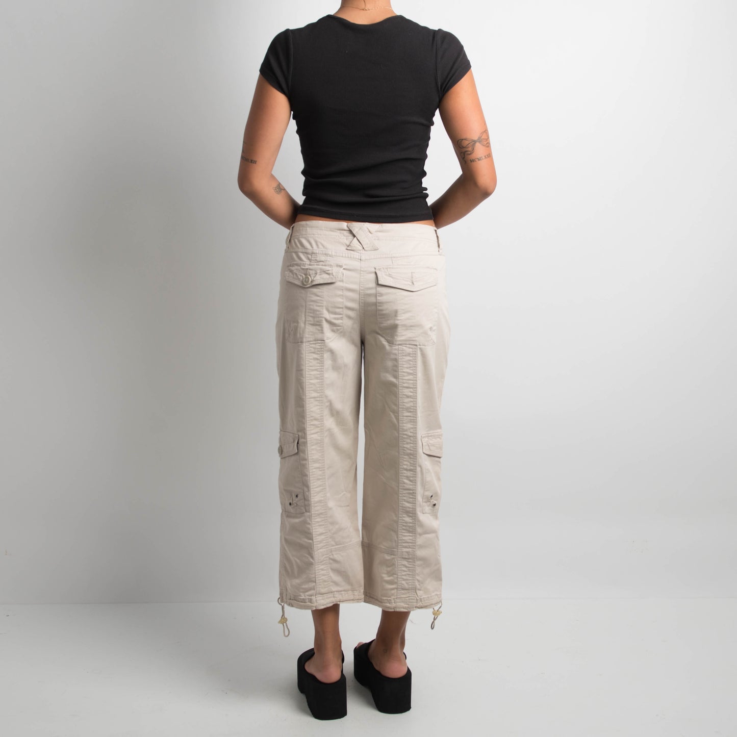 CREAM CAPRI CARGO UTILITY PANTS