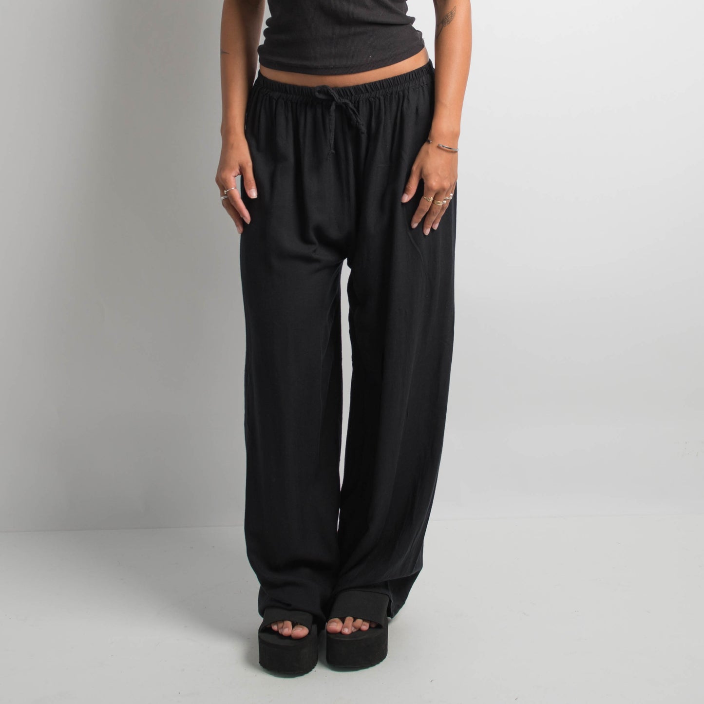 BLACK DRAWSTRING PANTS