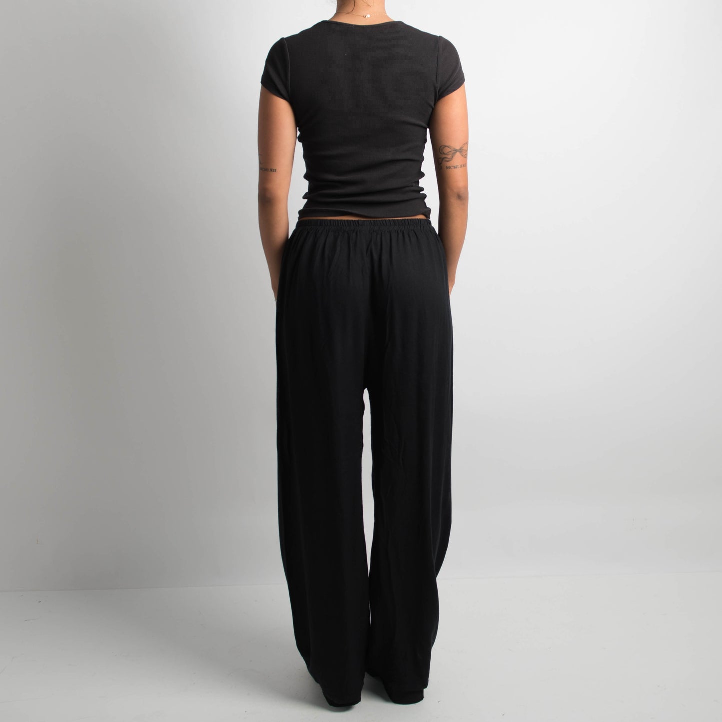 BLACK DRAWSTRING PANTS