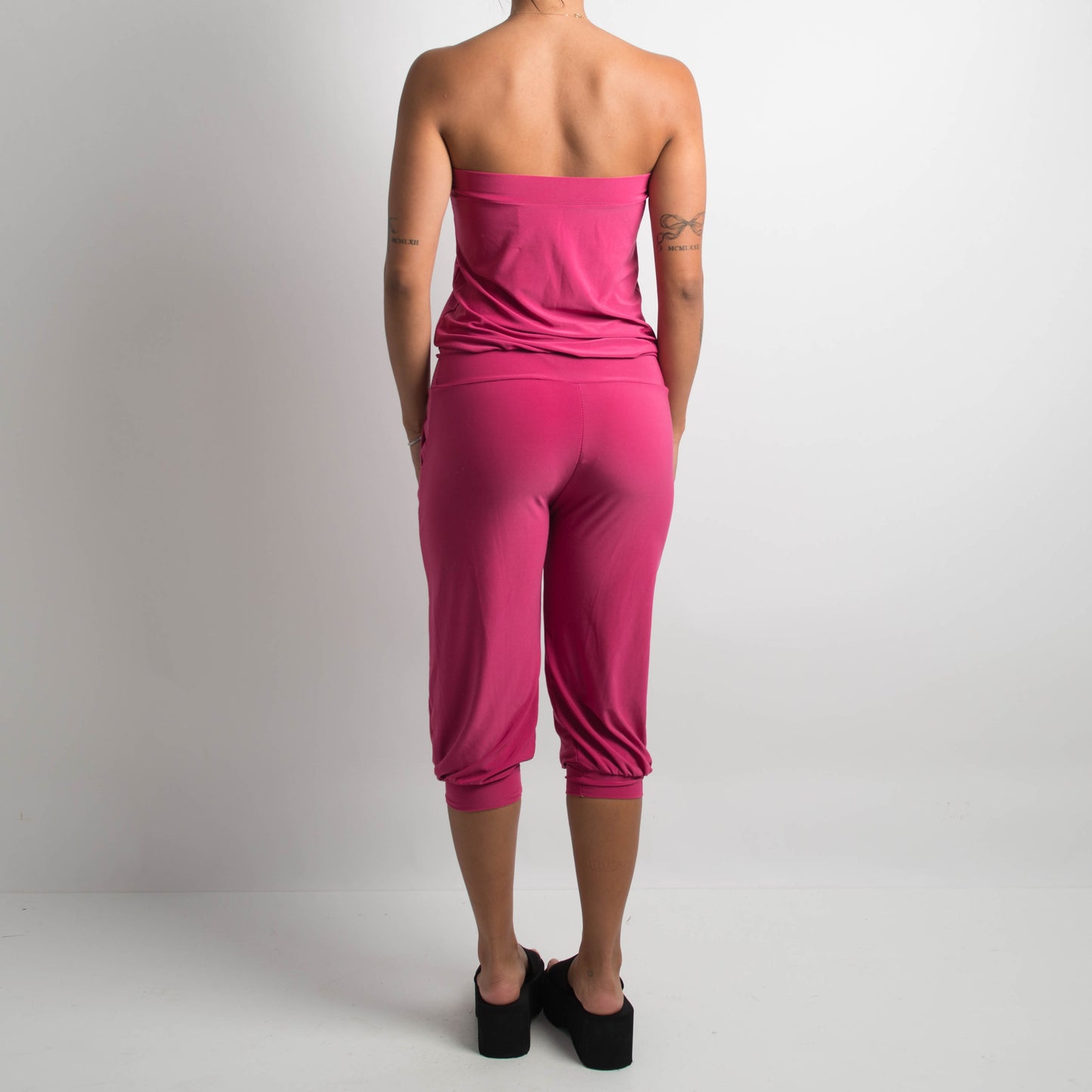 PINK STRAPLESS CAPRI JUMPSUIT