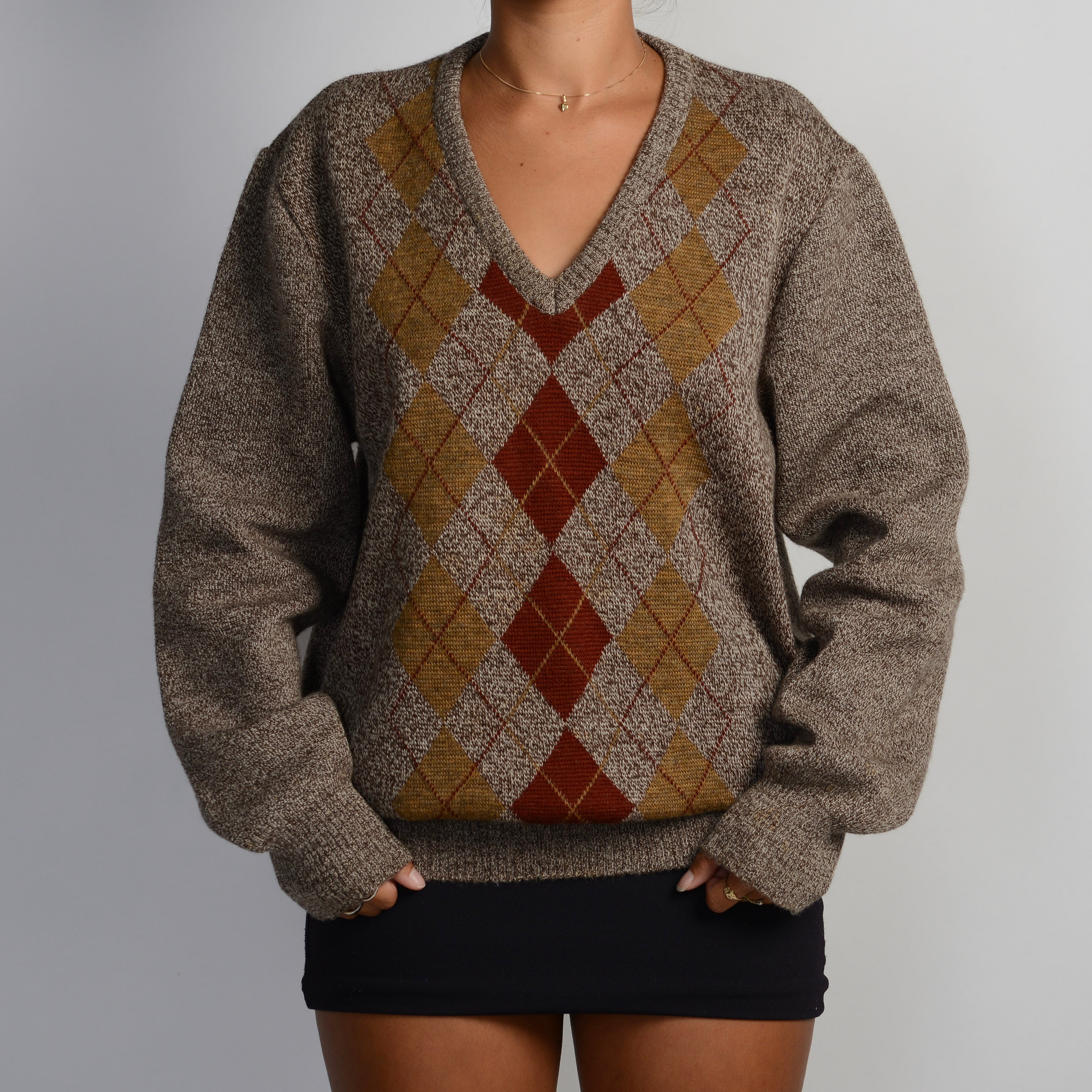 BROWN ARGYLE KNIT SWEATER