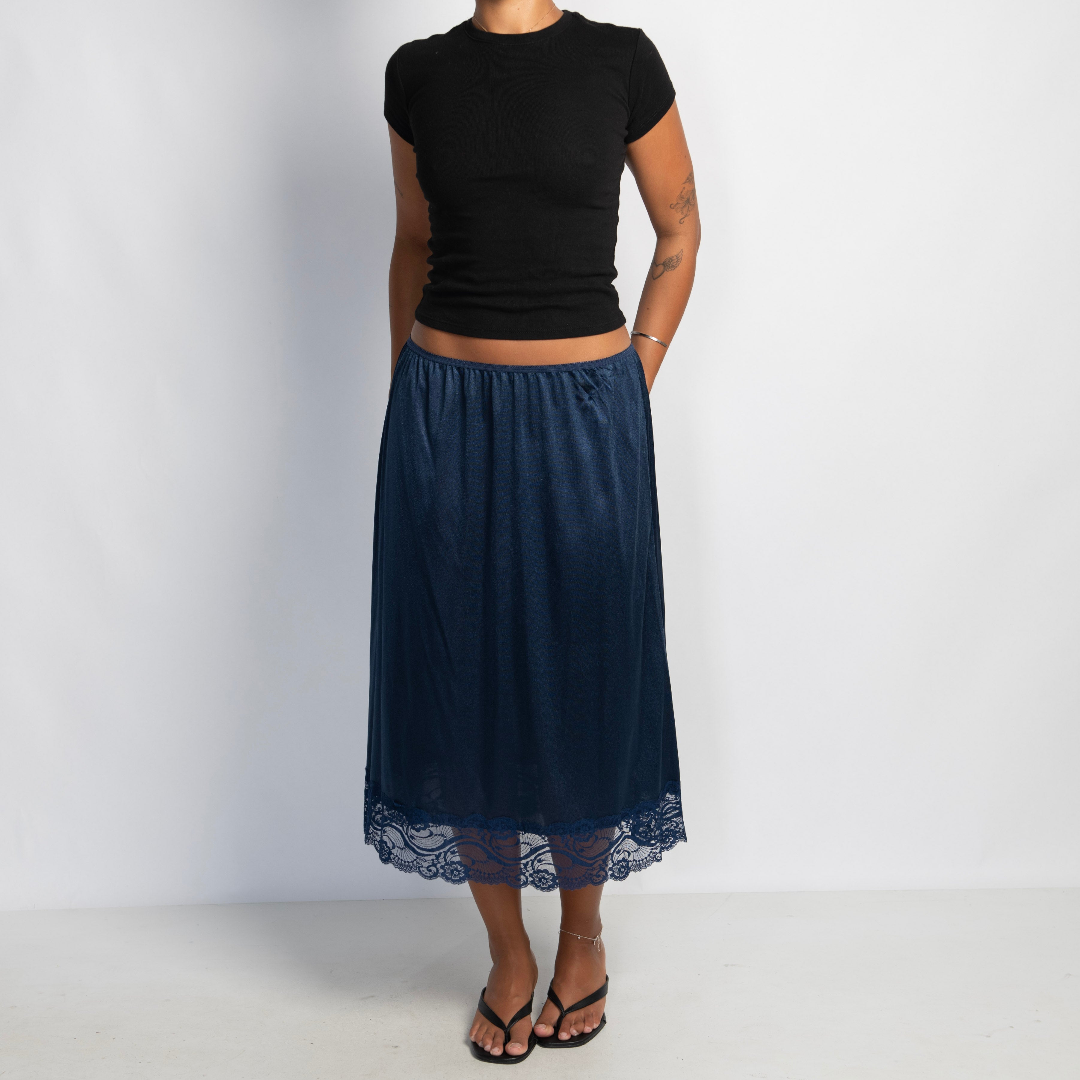 NAVY NYLON MIDI SKIRT