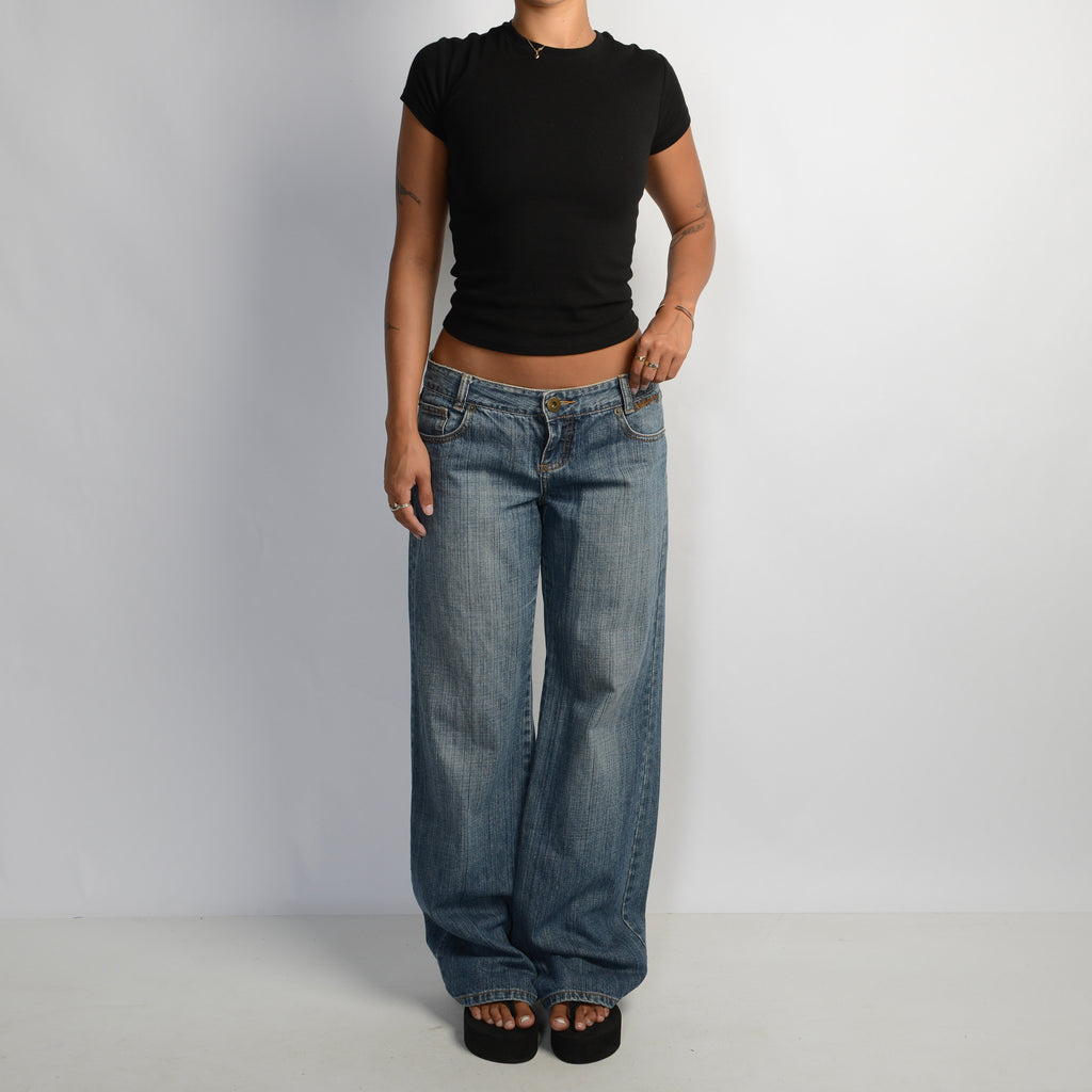 LOW RISE WID LEG JEANS