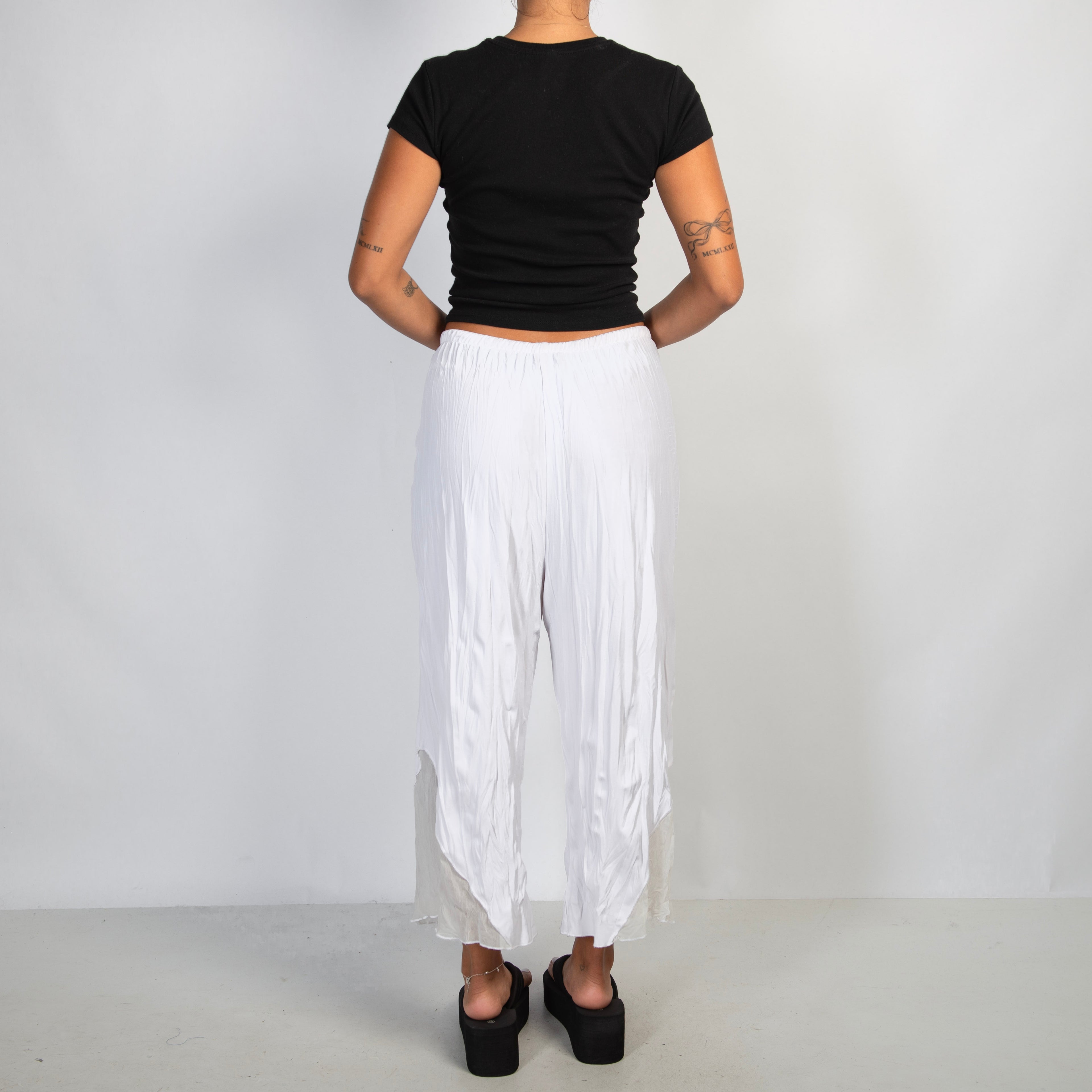 WHITE TEXTURED PANTS