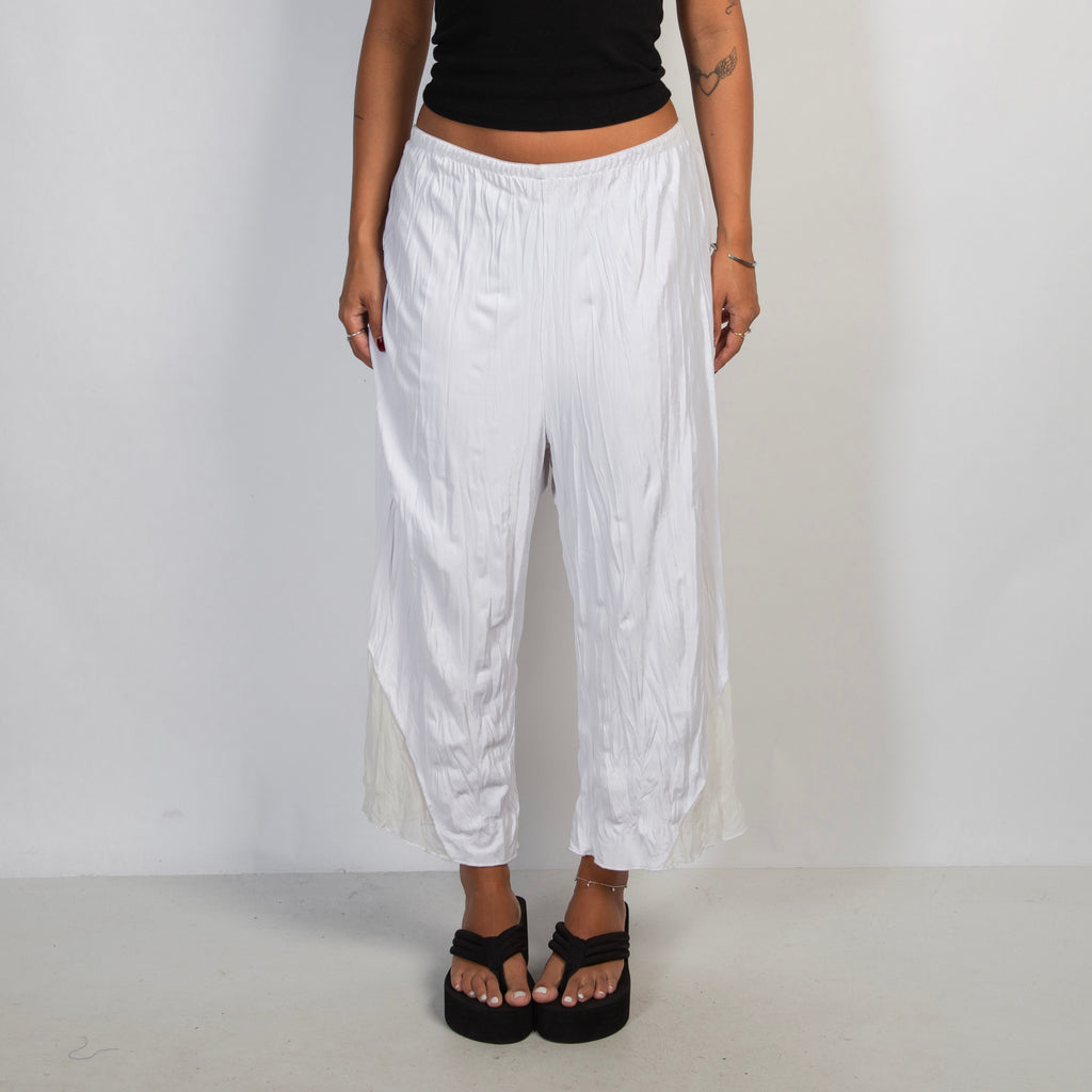 WHITE TEXTURED PANTS
