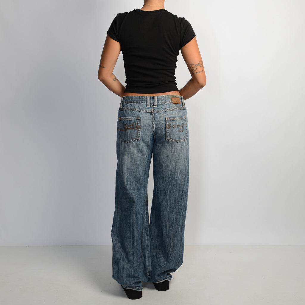 LOW RISE WID LEG JEANS