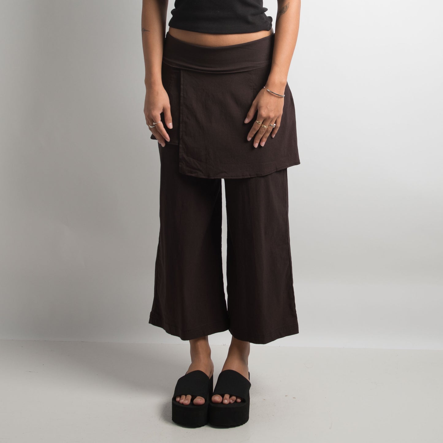 BROWN FLARED SKIRT PANTS