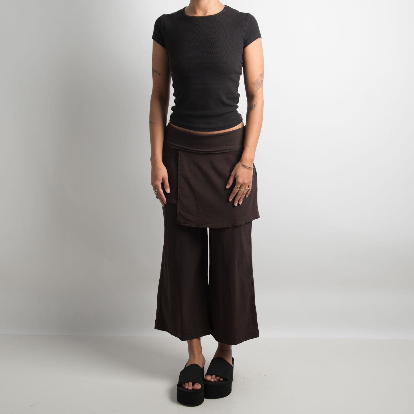 BROWN FLARED SKIRT PANTS