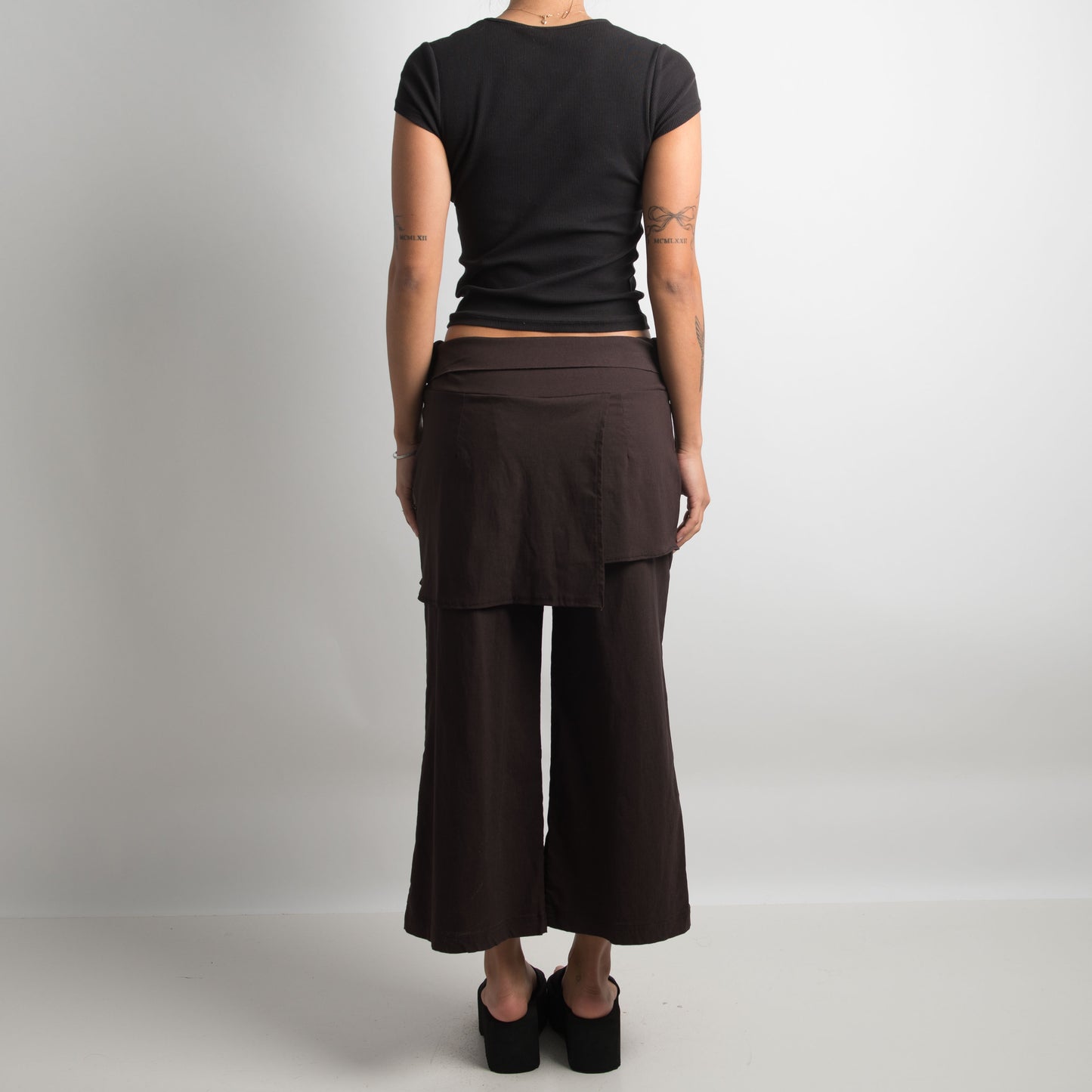 BROWN FLARED SKIRT PANTS