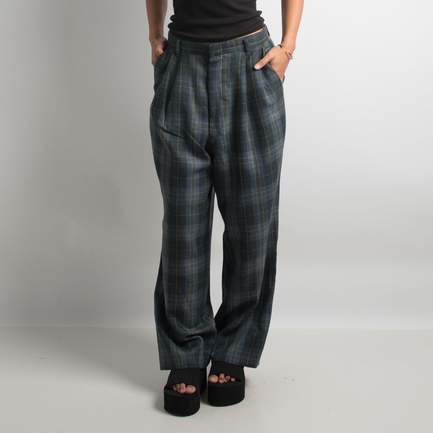 PLAID TROUSERS