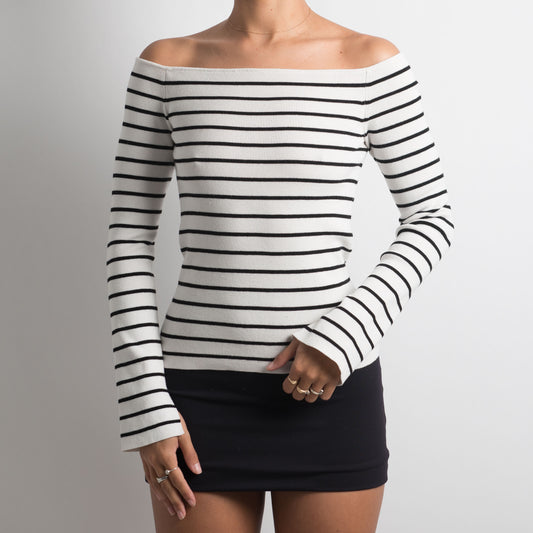 OFF THE SHOULDER STRIPED LONG SLEEVE