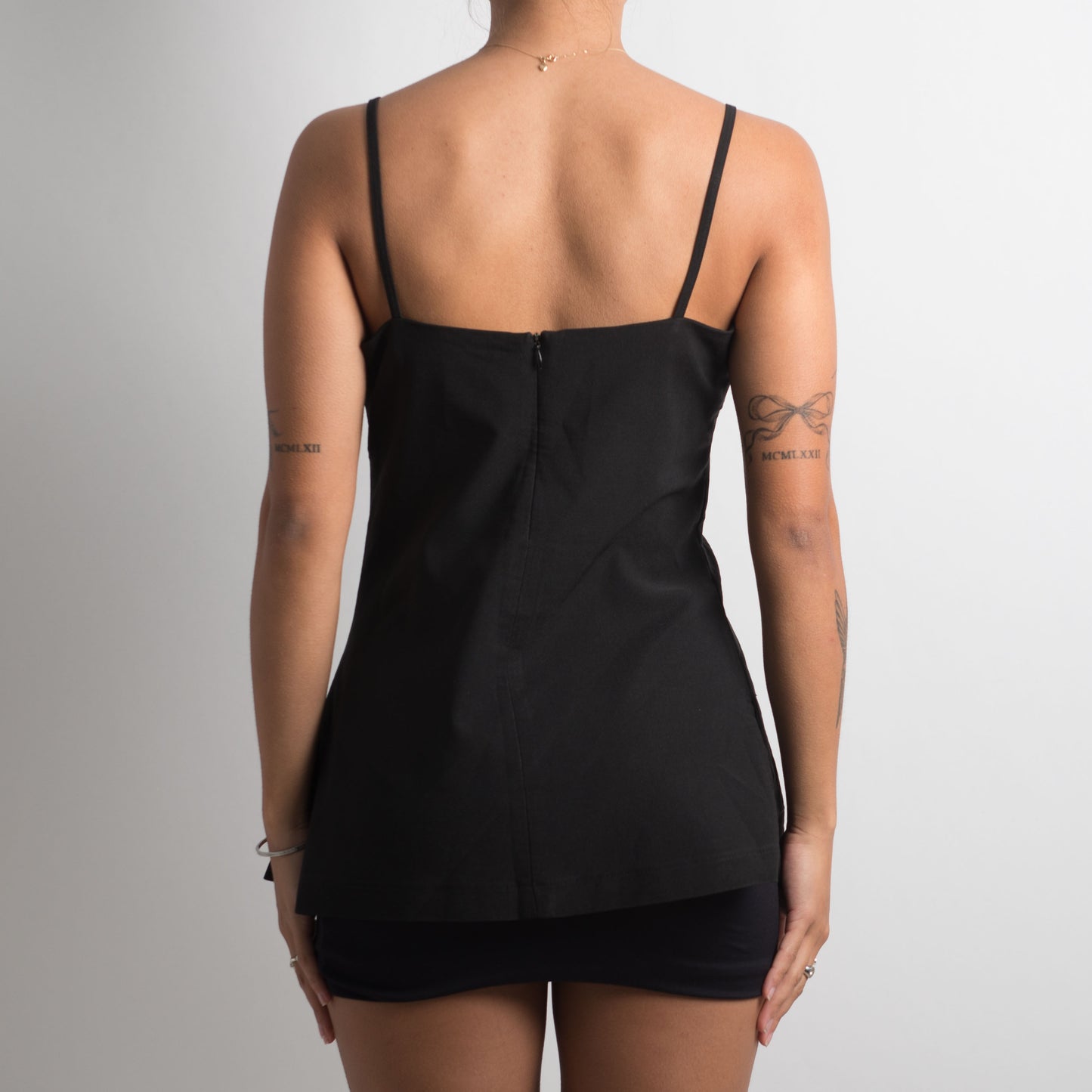 BLACK LONGLINE CAMISOLE