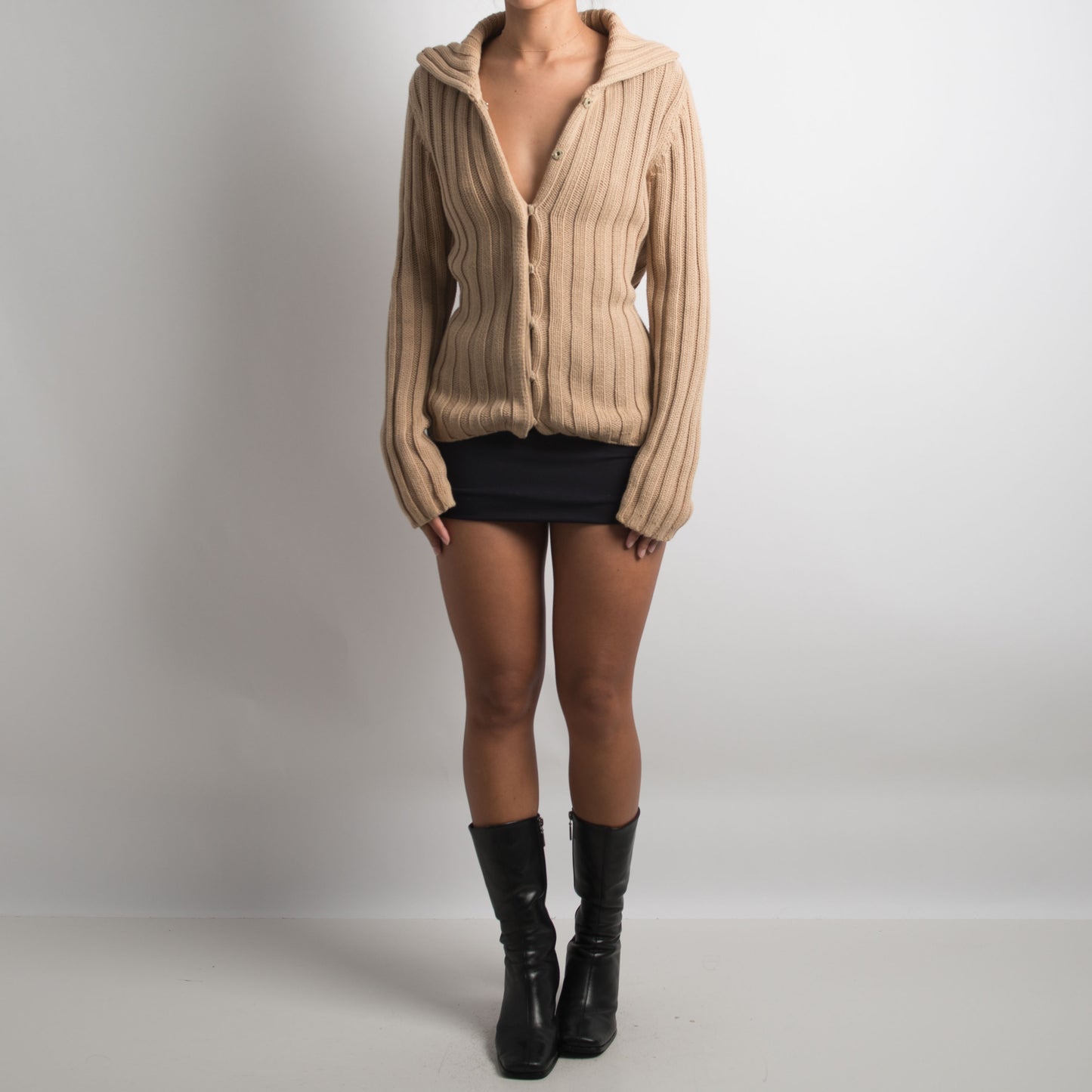 THICK TAN KNIT CARDIGAN