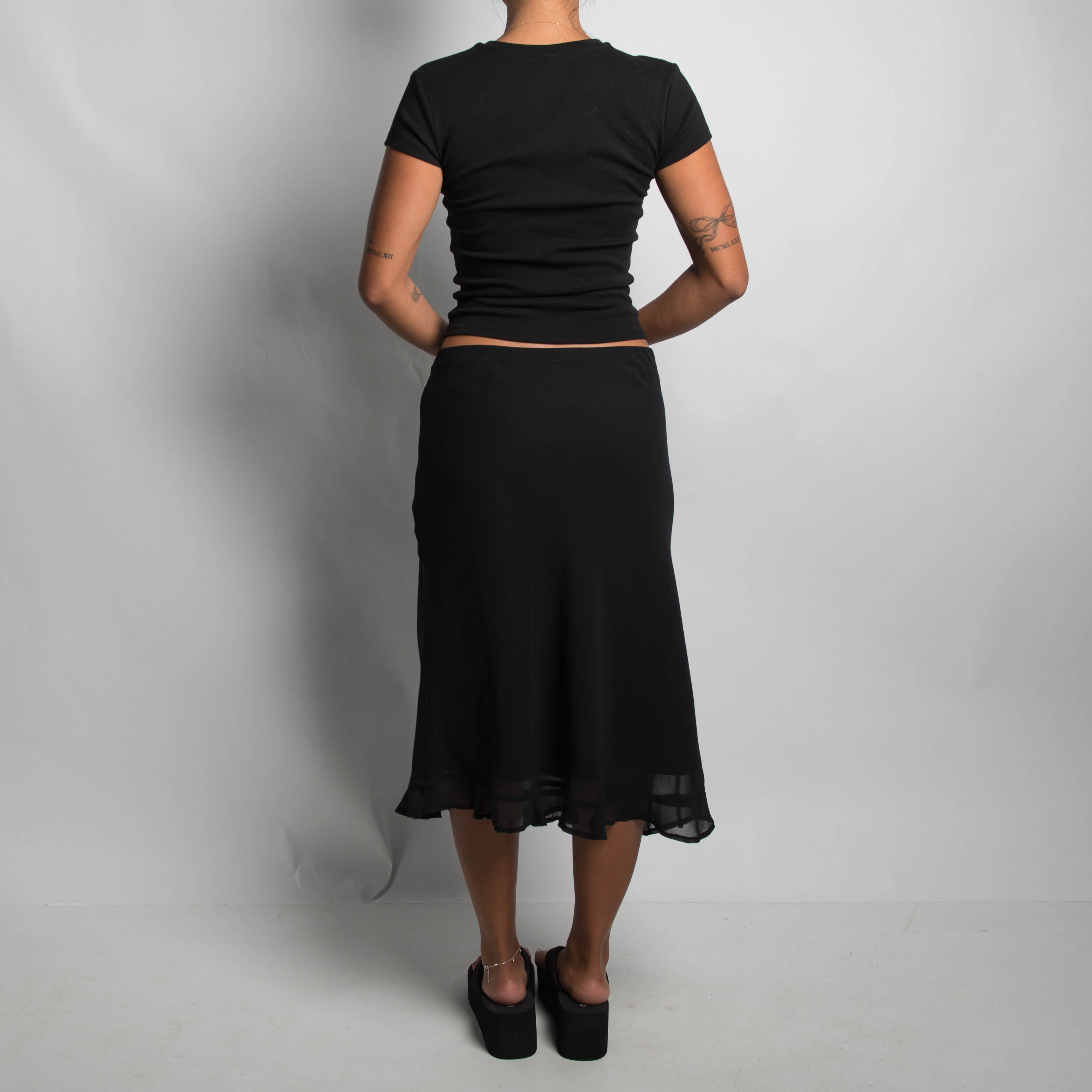 BLACK LAYERED MIDI SKIRT