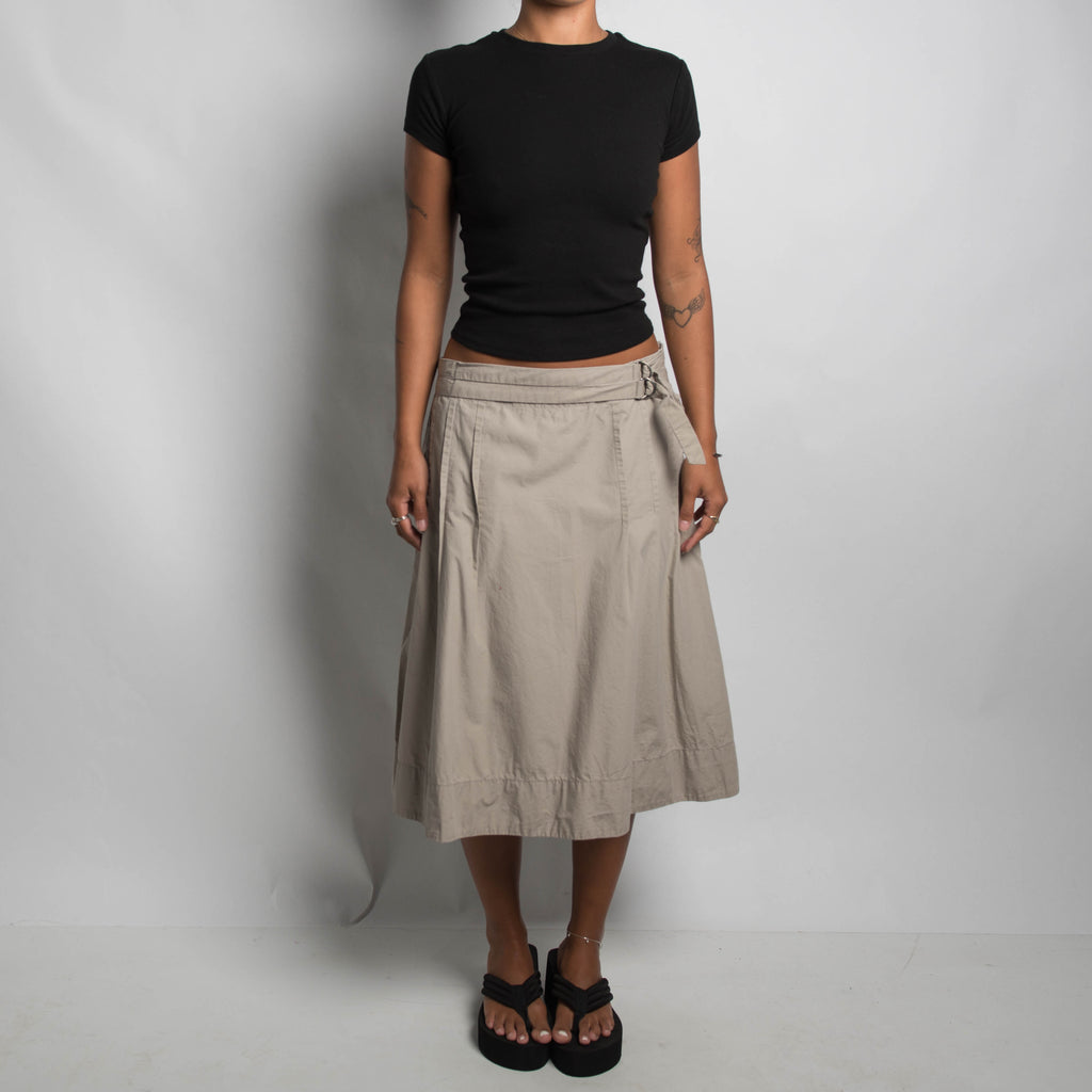 GREIGE BUCKLE MIDI SKIRT