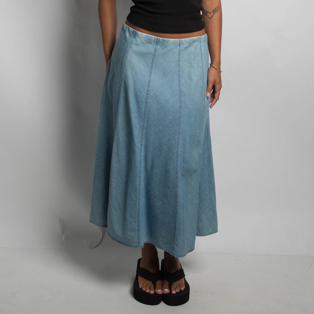 SOFT DENIM LONGLINE SKIRT