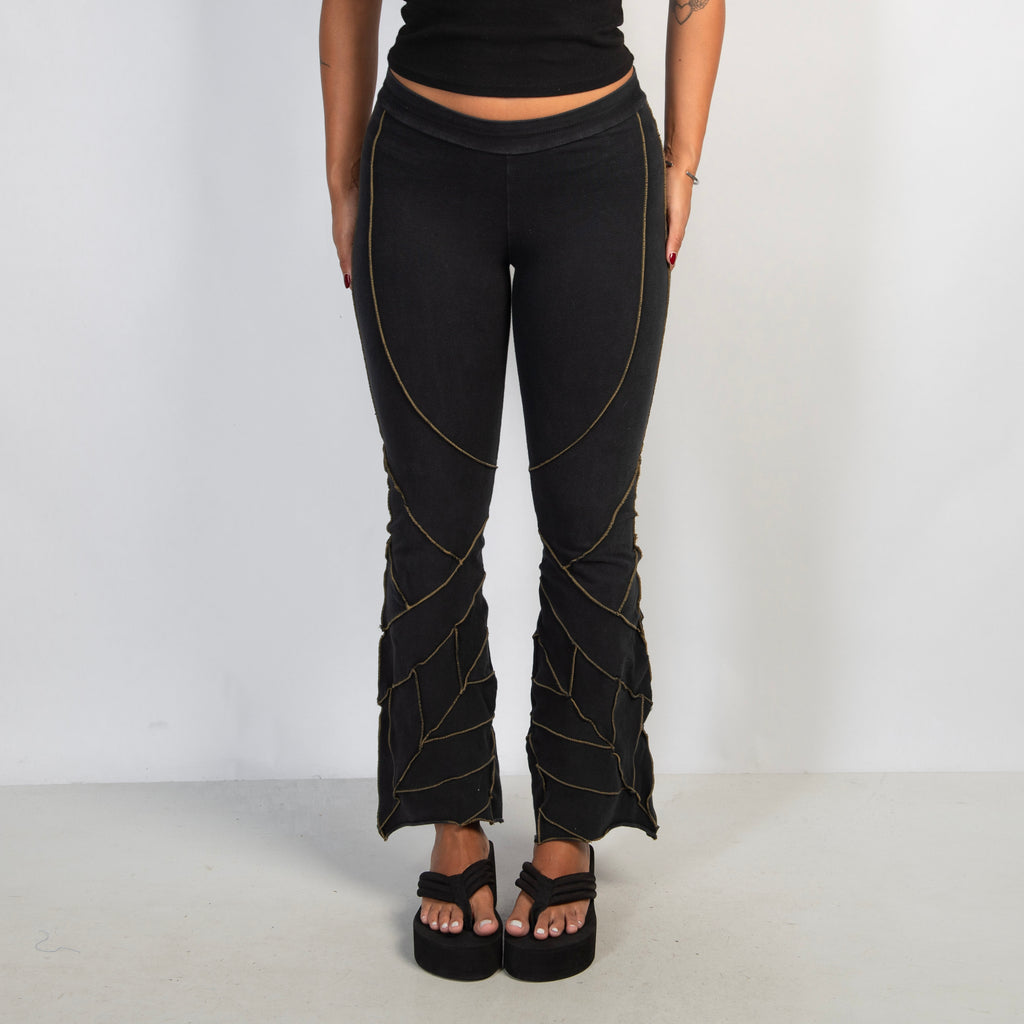 BLACK FLARE LEGGINGS