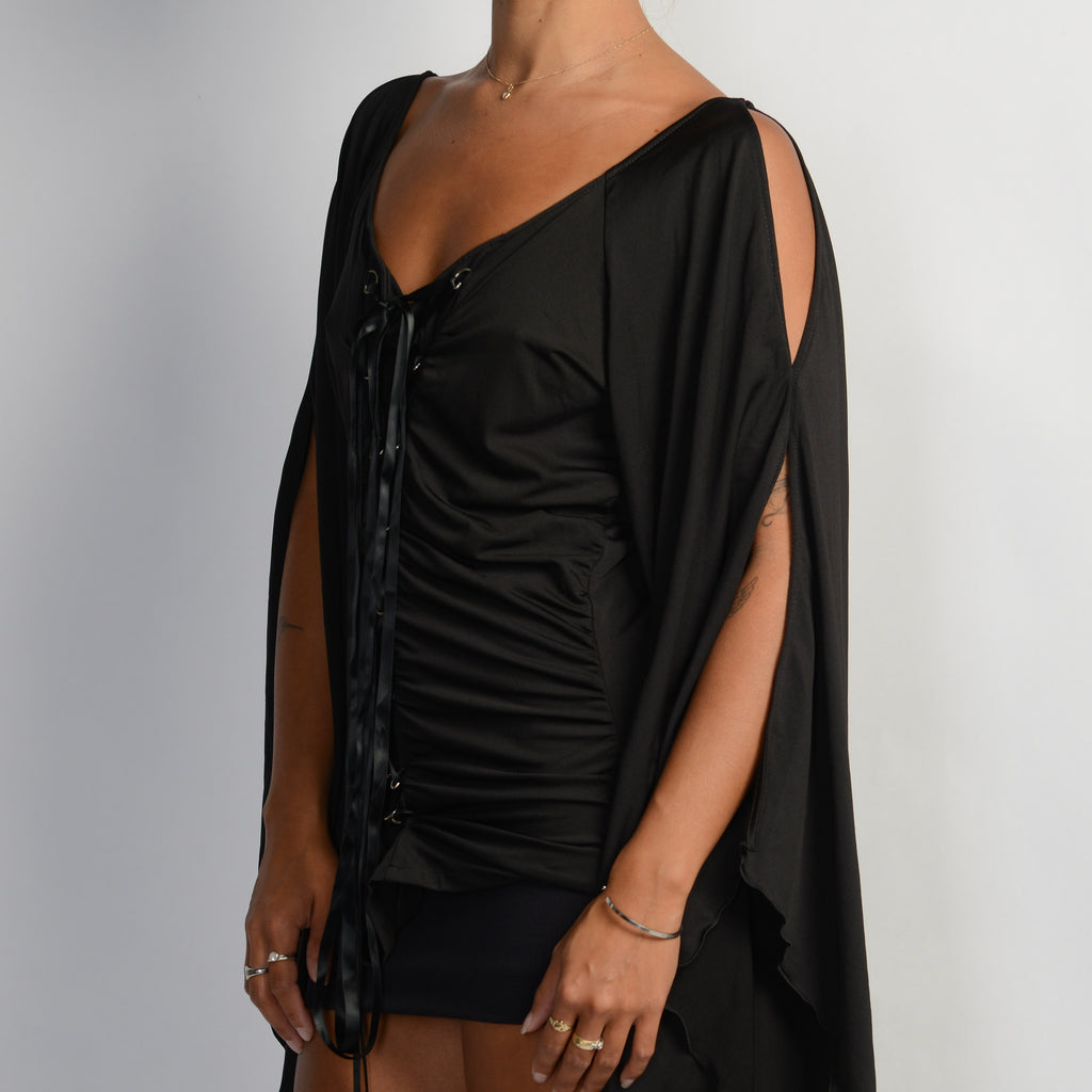 BLACK LACE FRONT TOP