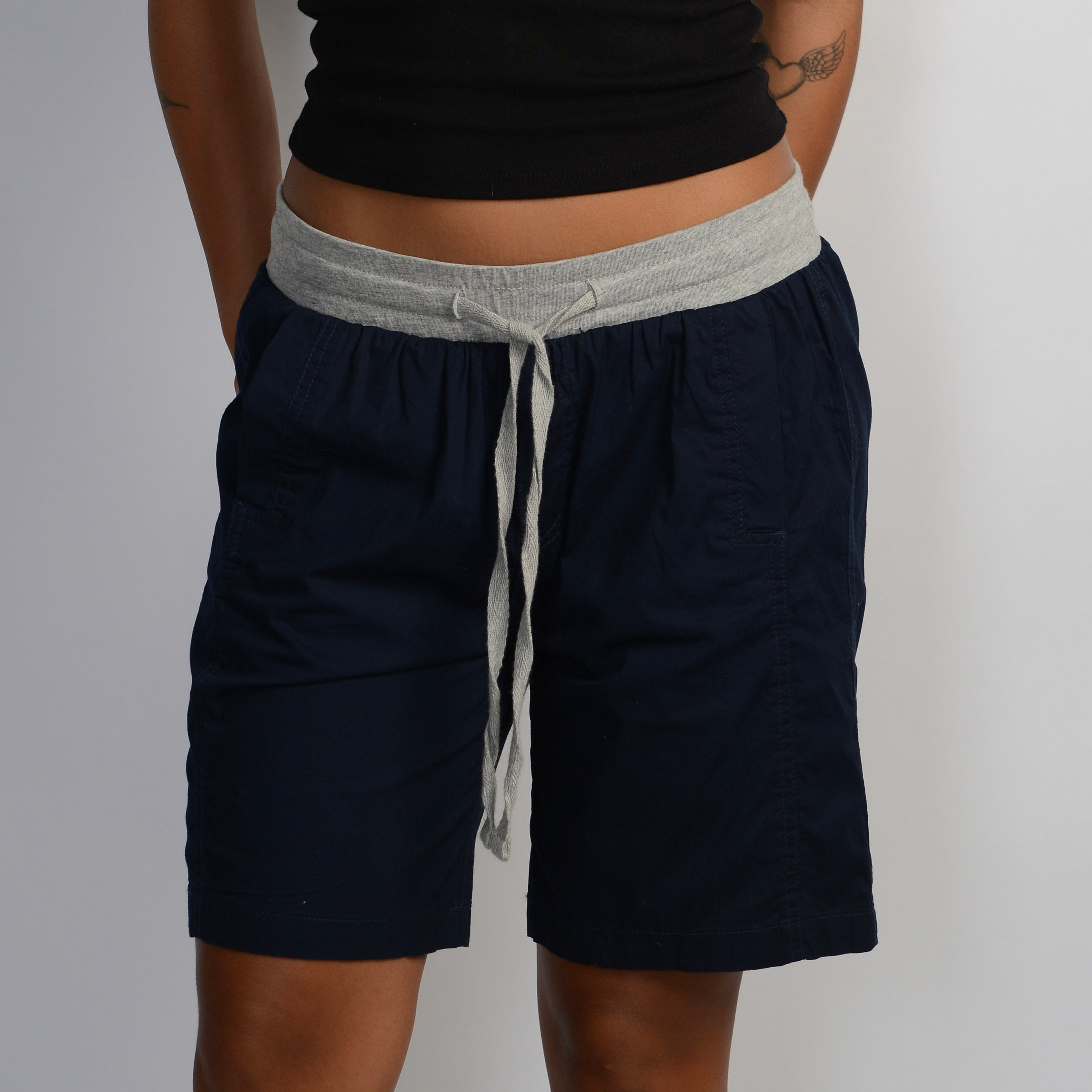 NAVY LONGLINE CARGO SHORTS