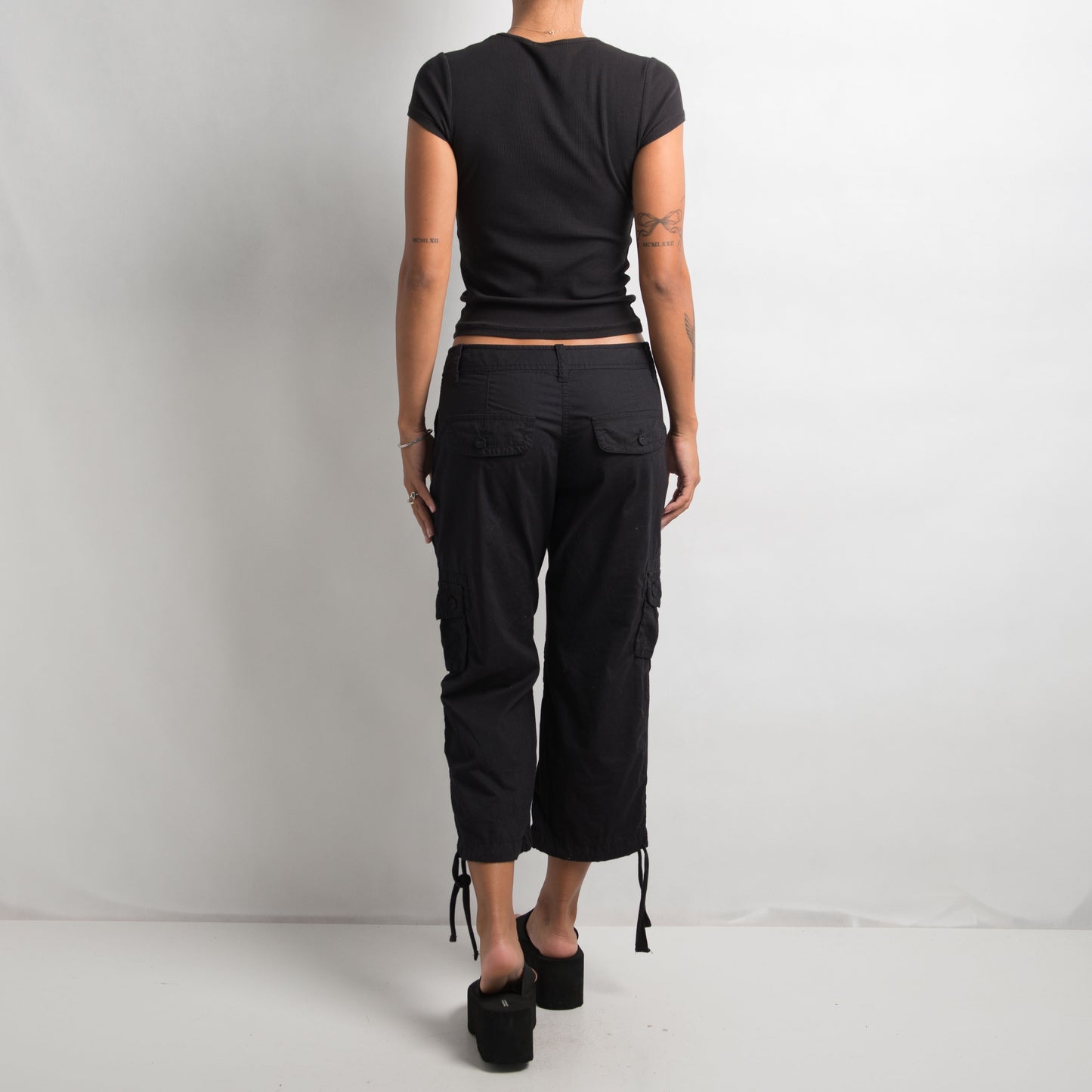 BLACK CAPRI UTILITY PANTS