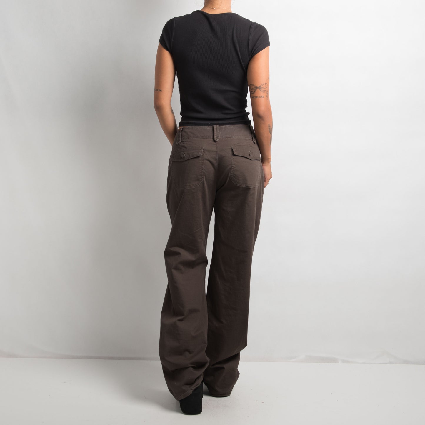 BROWN STRAIGHT LEG PANTS