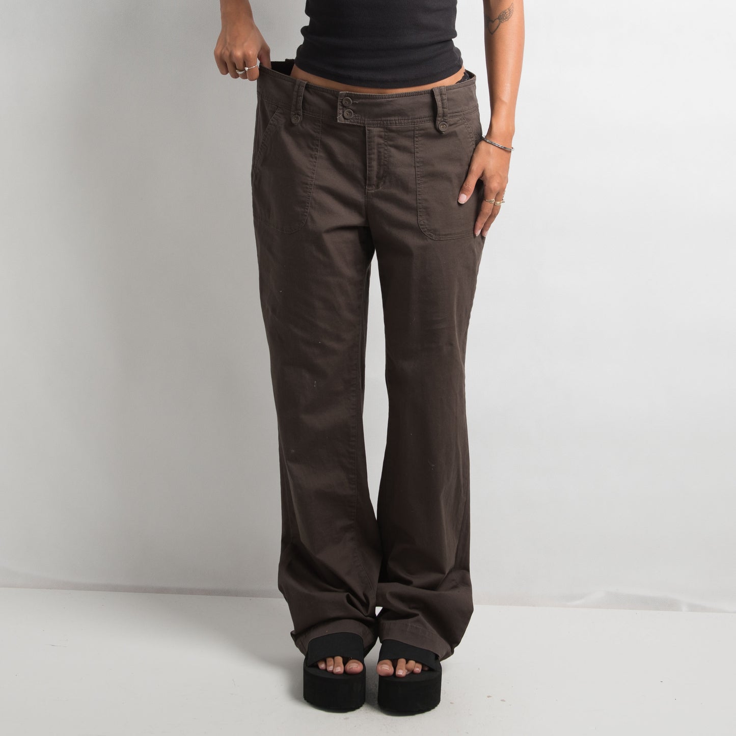 BROWN STRAIGHT LEG PANTS