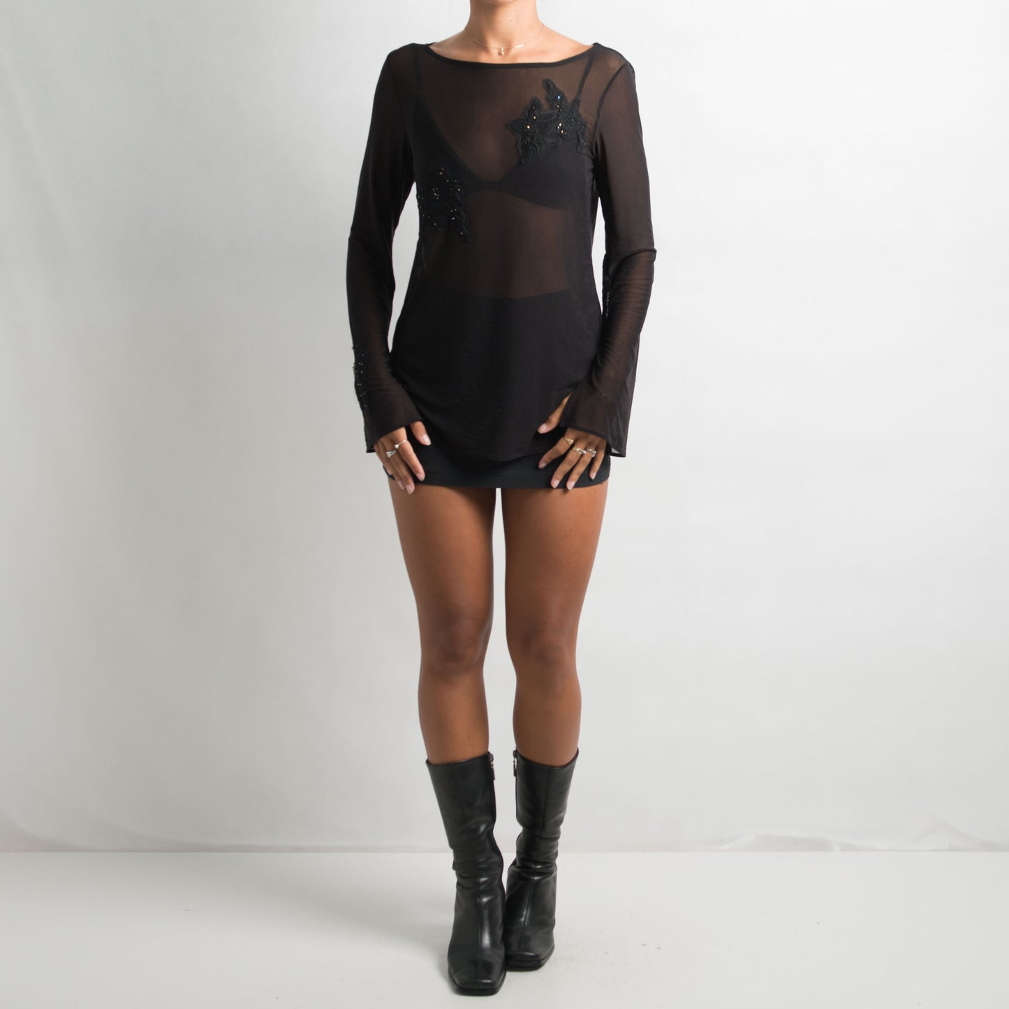 BLACK MESH LONG SLEEVE