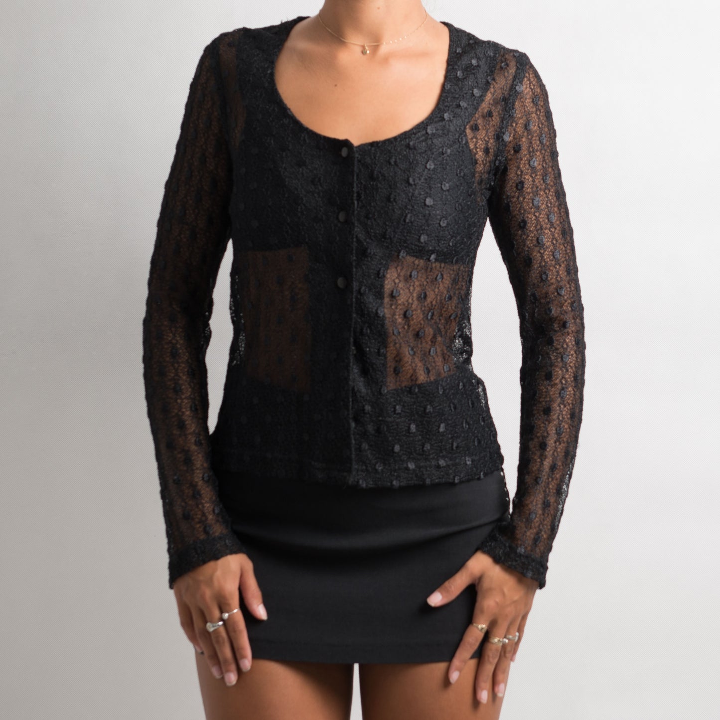 LACE LONG SLEEVE TOP