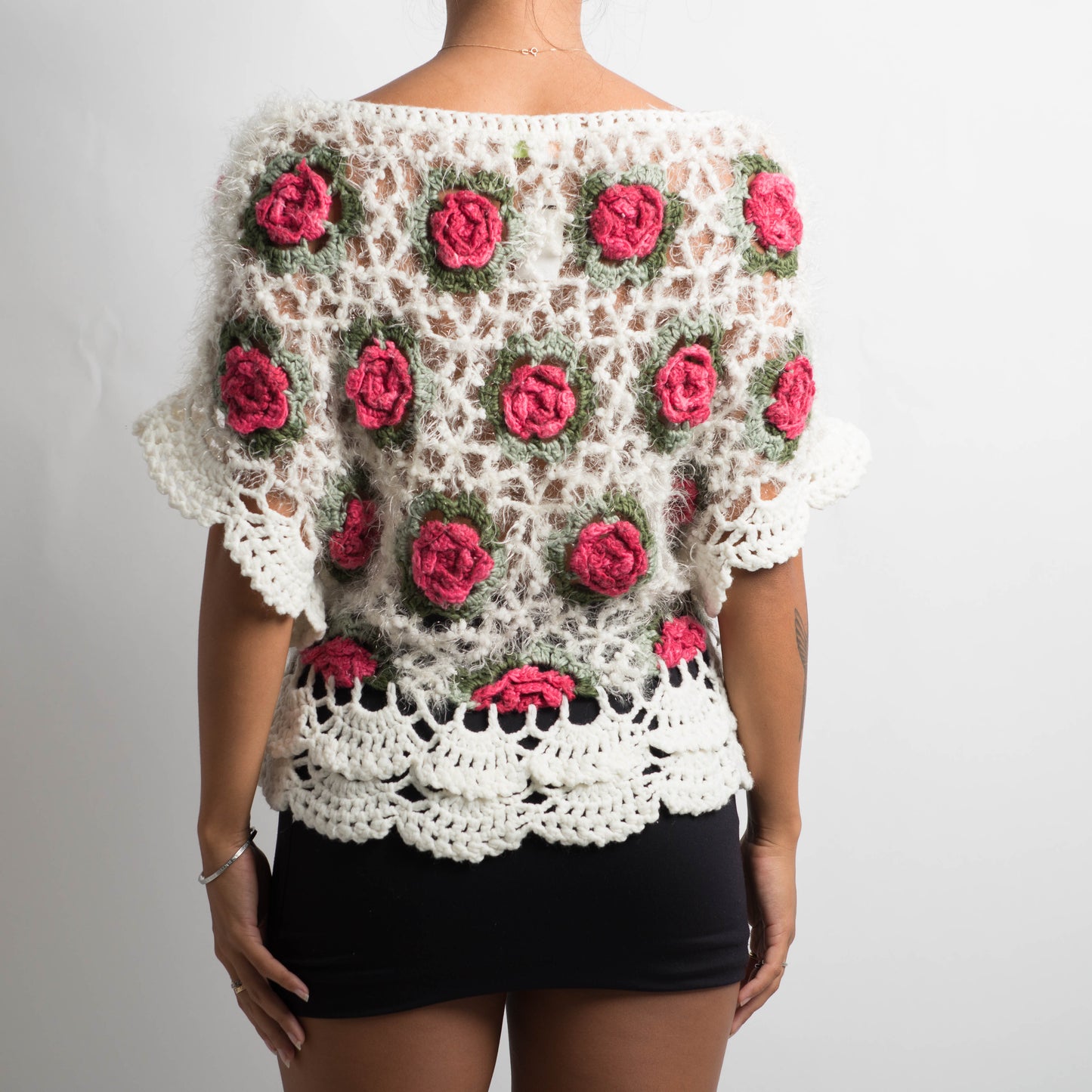 FLORAL CROCHET KNIT TOP