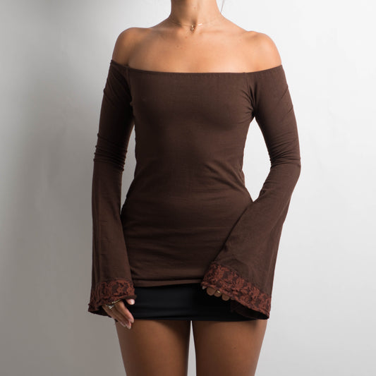 BROWN LONG SLEEVE TOP