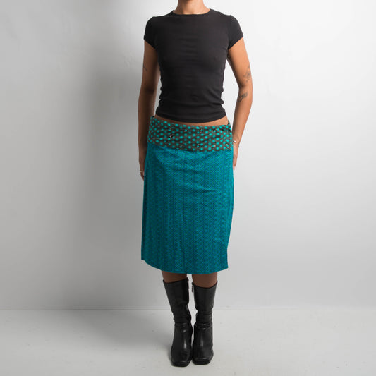 PATTERNED WRAP SKIRT